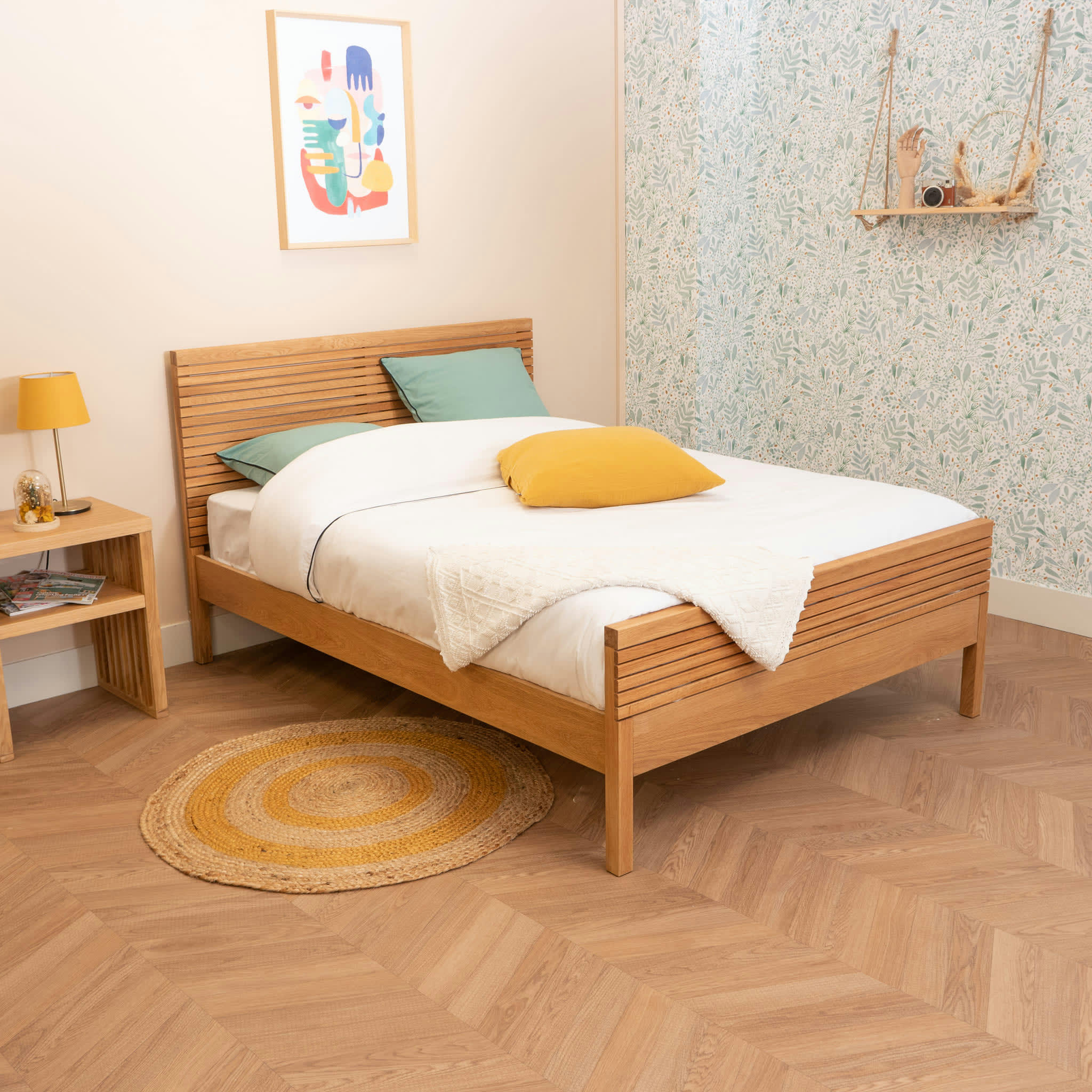 - Lit à rainures bois massif 160x200