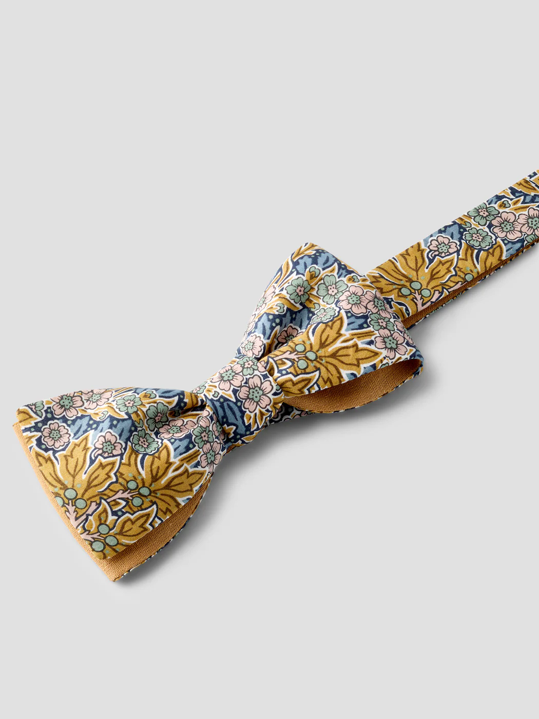 Nœud papillon fleuri Le Colonel