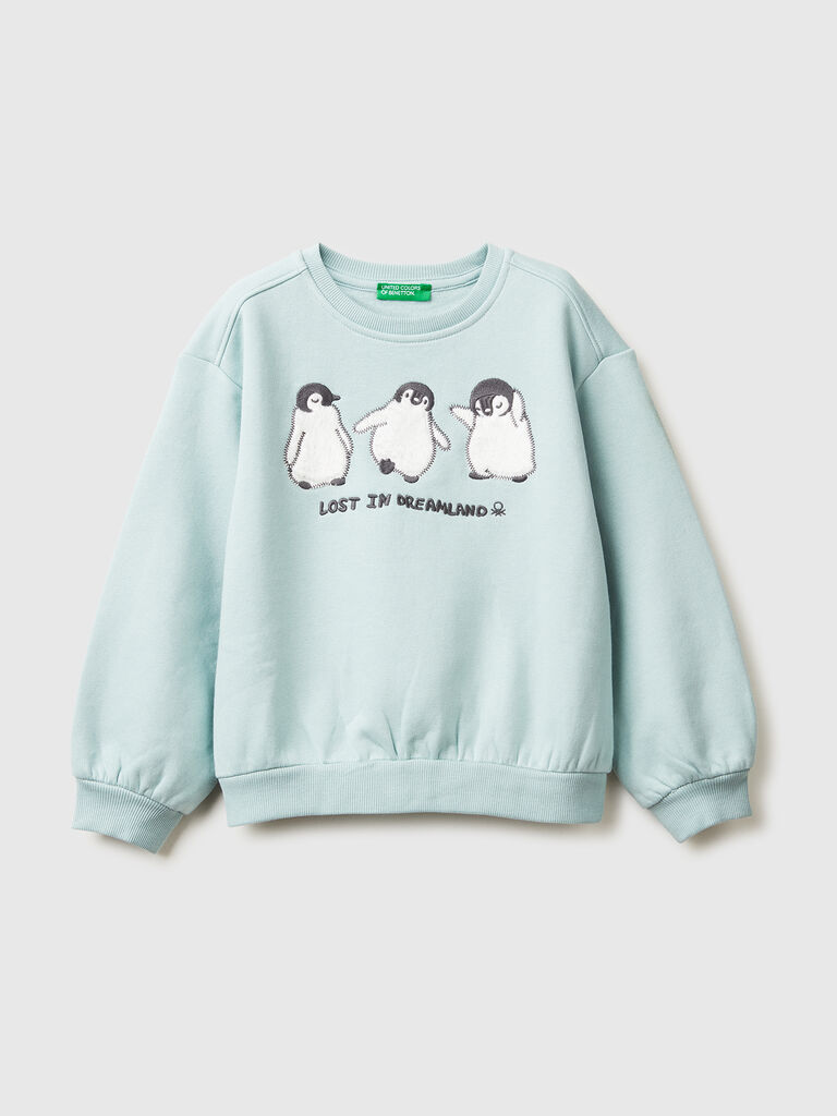 Sweatshirt with animal embroidery