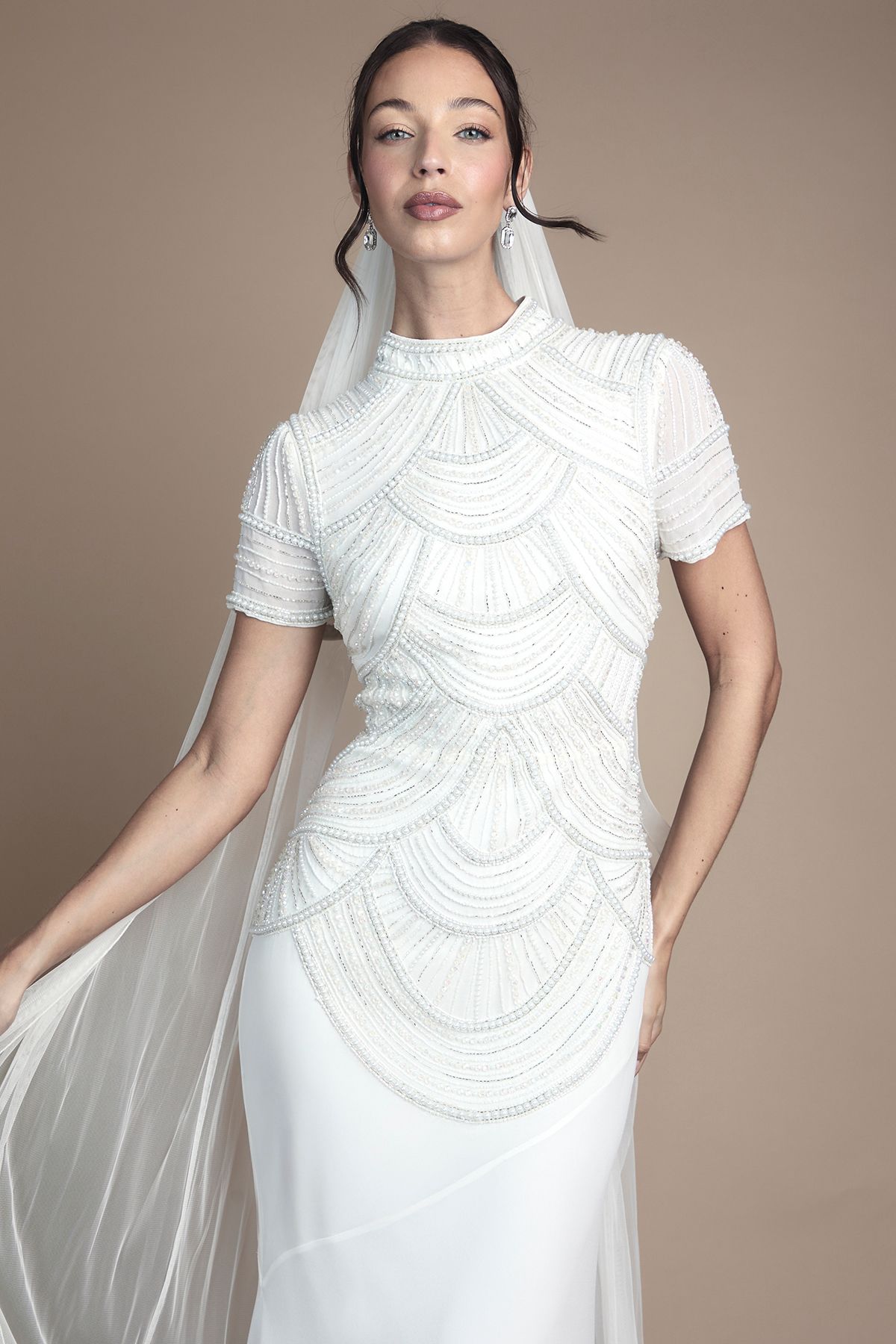 Coast Contour Embellishement Short Sleeve Wedding Dress