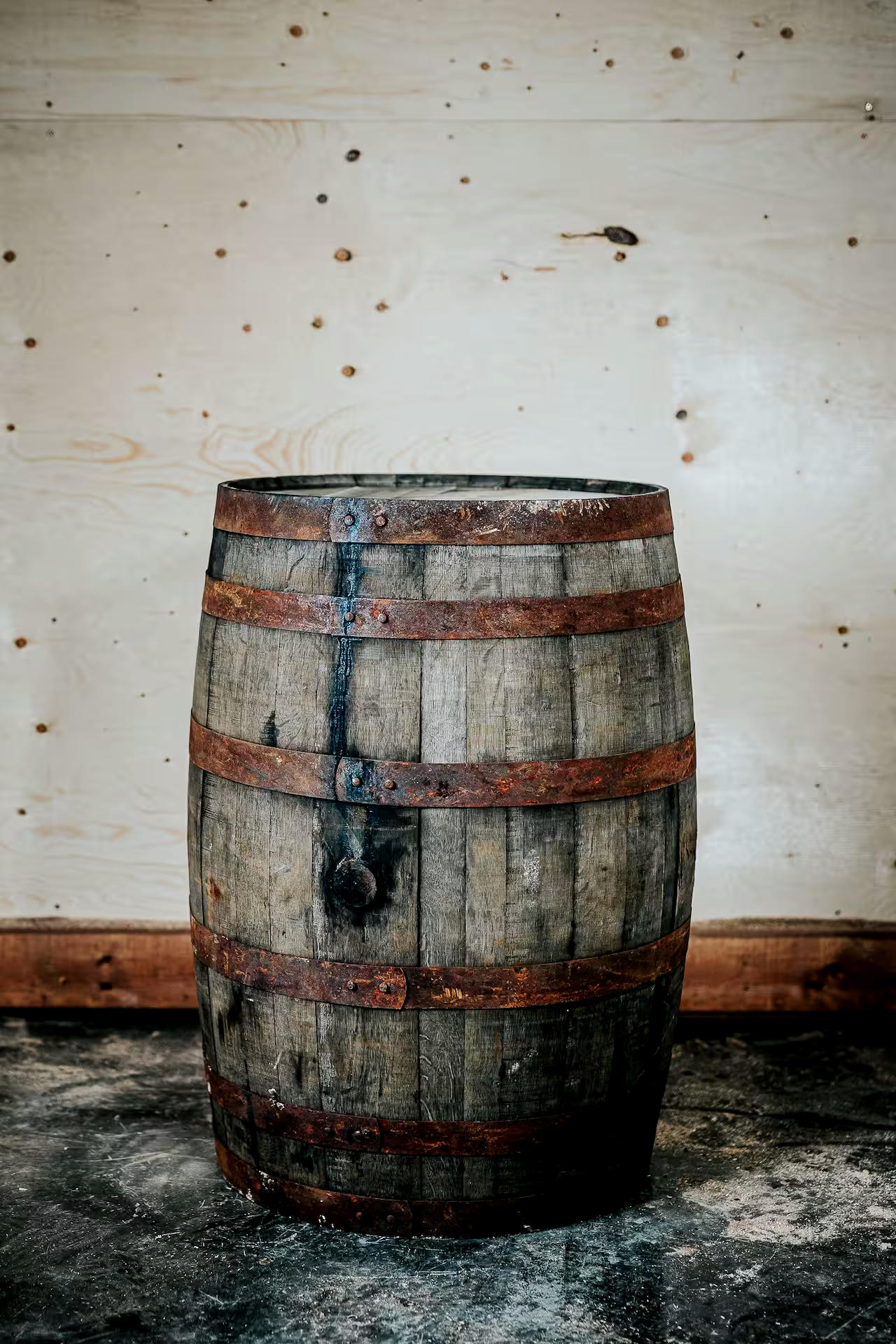 County Cooperage Wood Round Whiskey Barrel Planter, Full Sizes, 35-in, Assorted Finishes