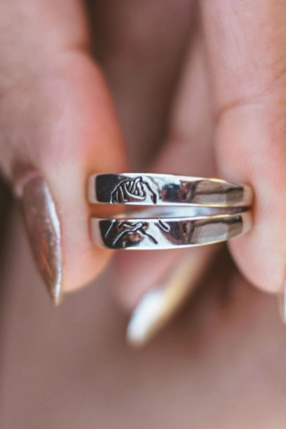 The Colourful Aura Adjustable Hand Holding Matching Couple Band Promise Ring Set