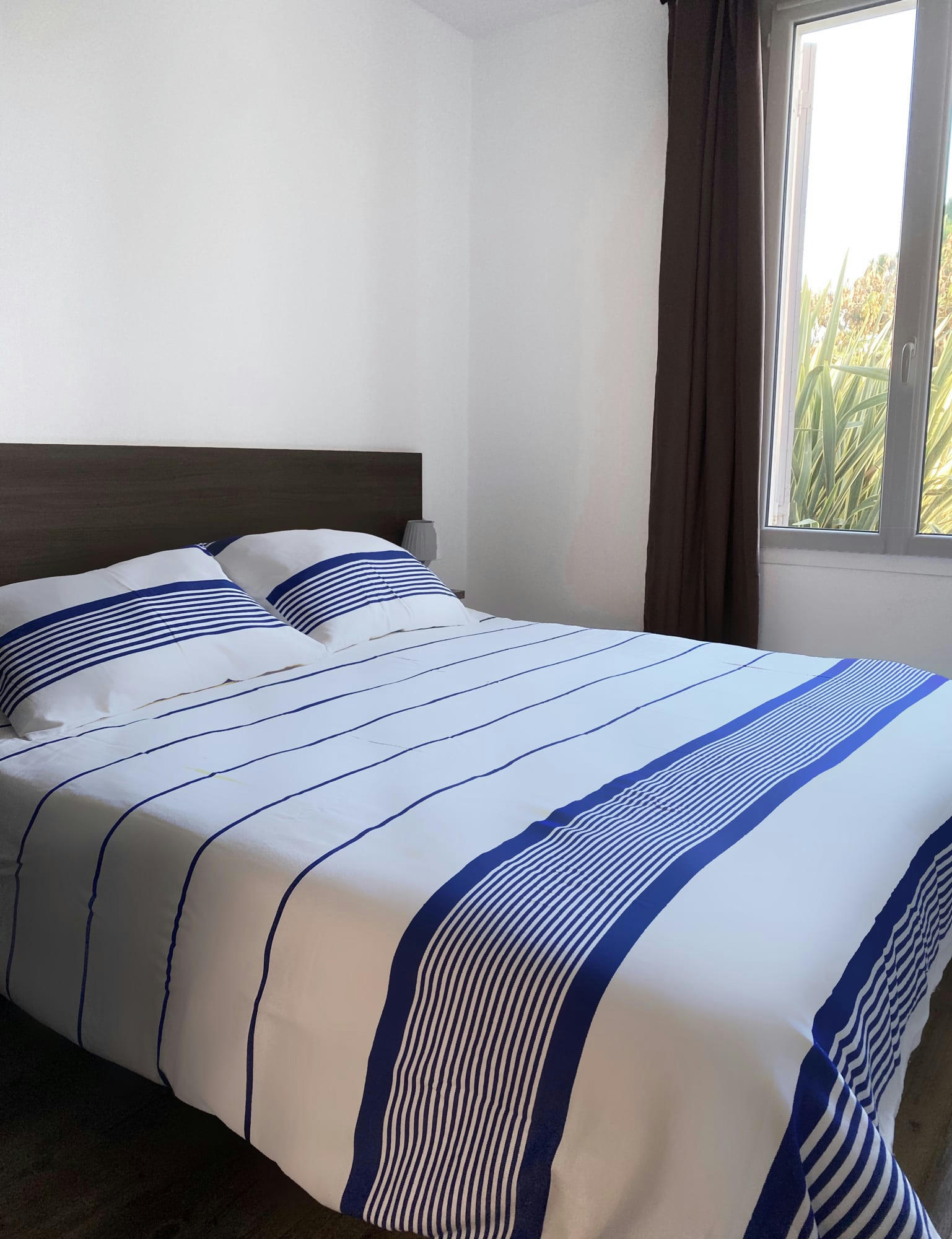 CASABLANCA - Housse de couette coton 220x240 + 2 taies 50x70 blanche et bleue