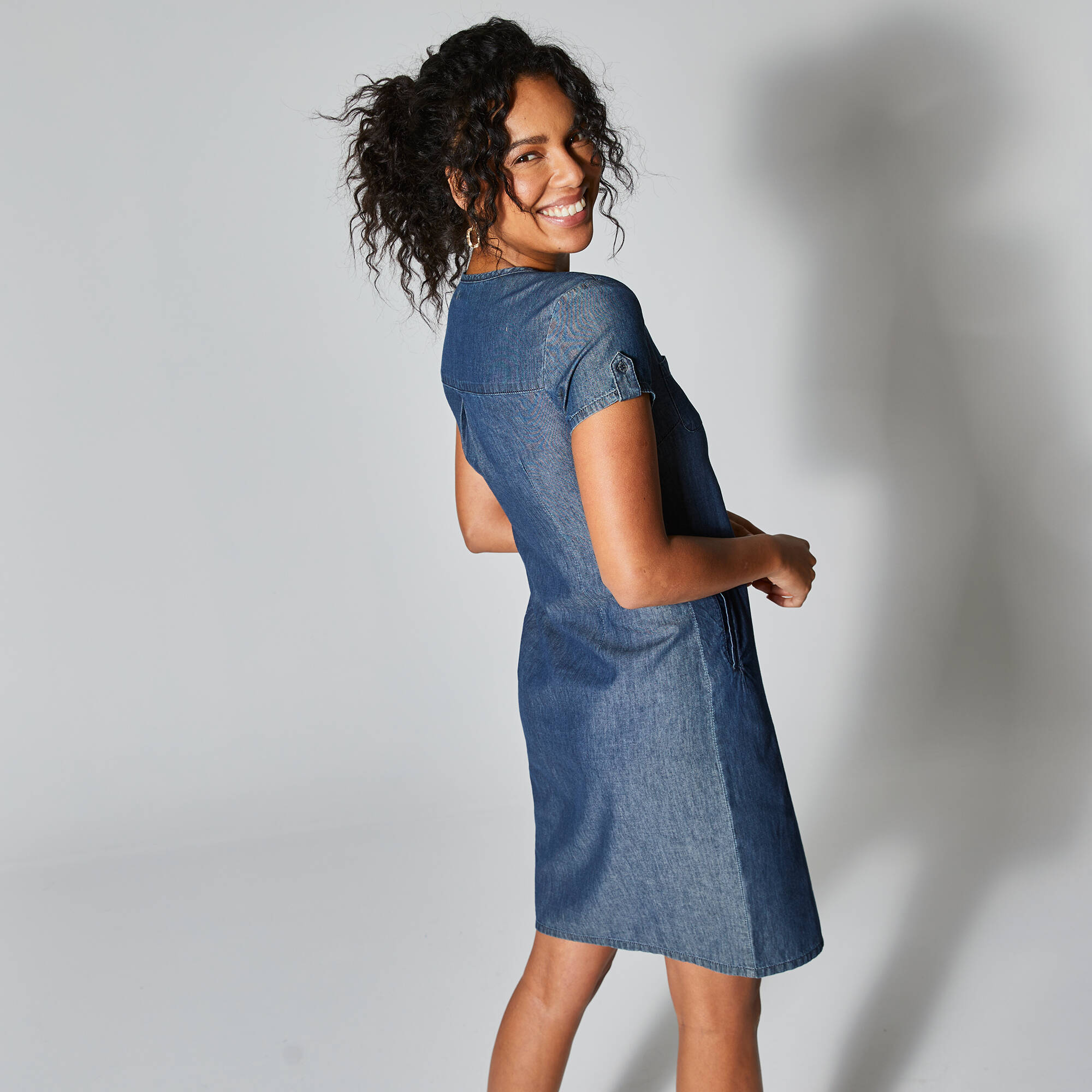 Robe col tunisien, denim léger