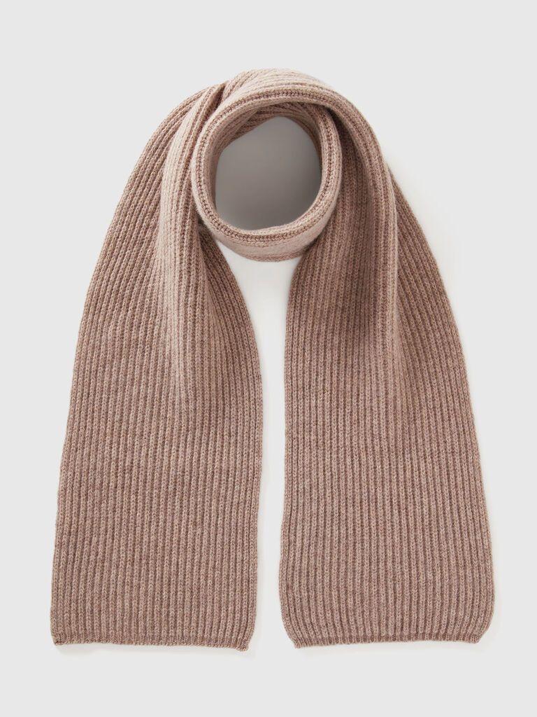 Pure virgin wool scarf