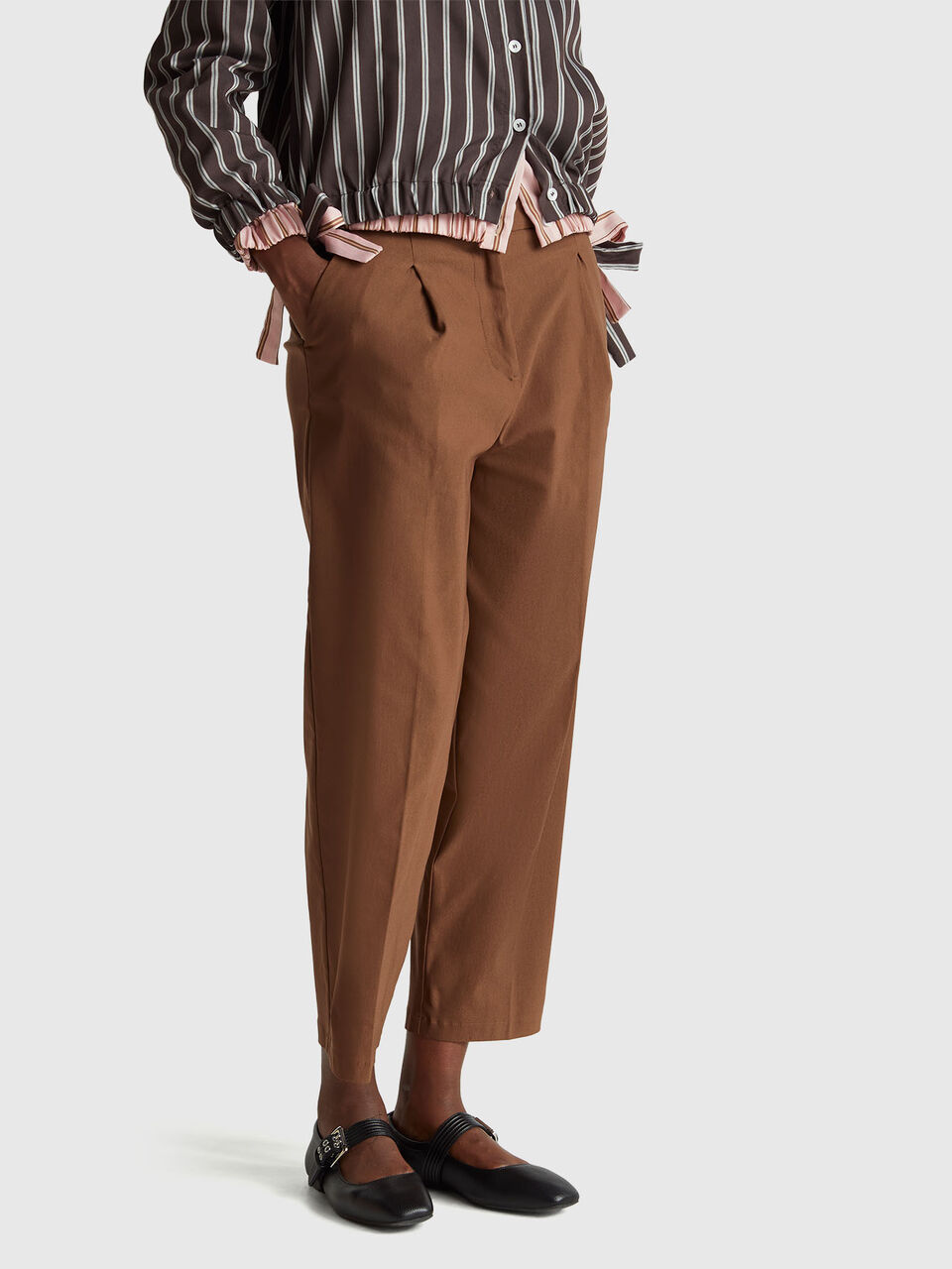 Trousers in viscose blend