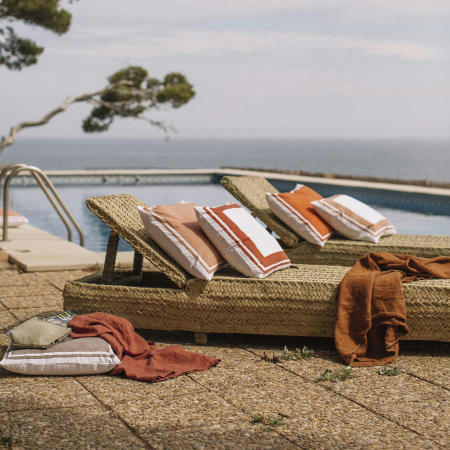 CAP SA SAL - Coussin coton lavé blanc/orange foncé 50x50