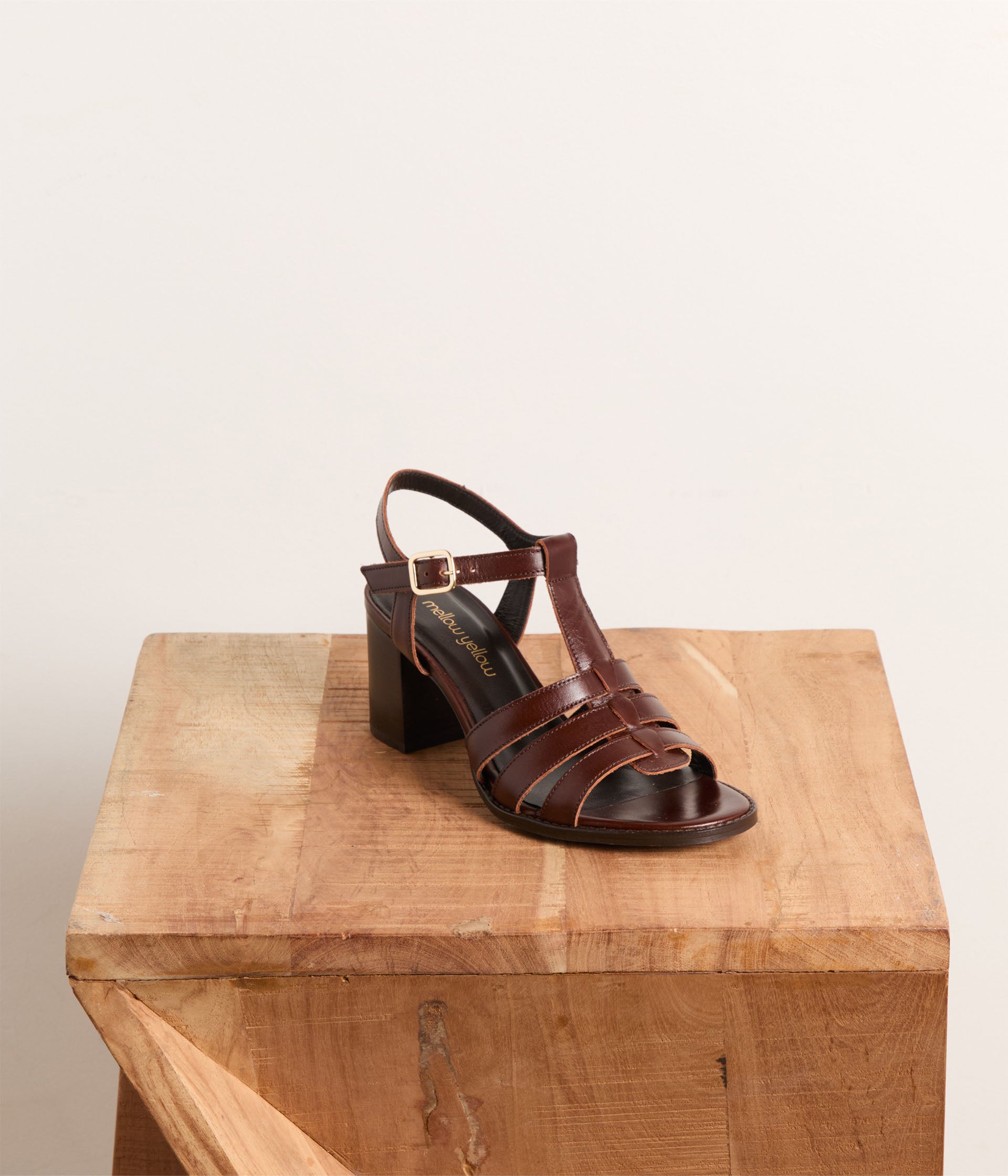 Sandales en cuir marron Eglantine