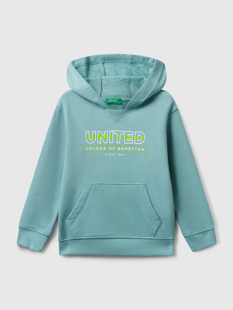 Hoodie with pocket and hood