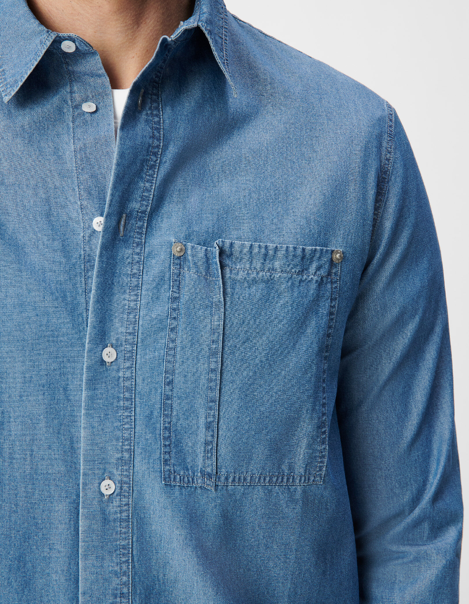 Chemise regular bleu chambray poche asymétrique Homme