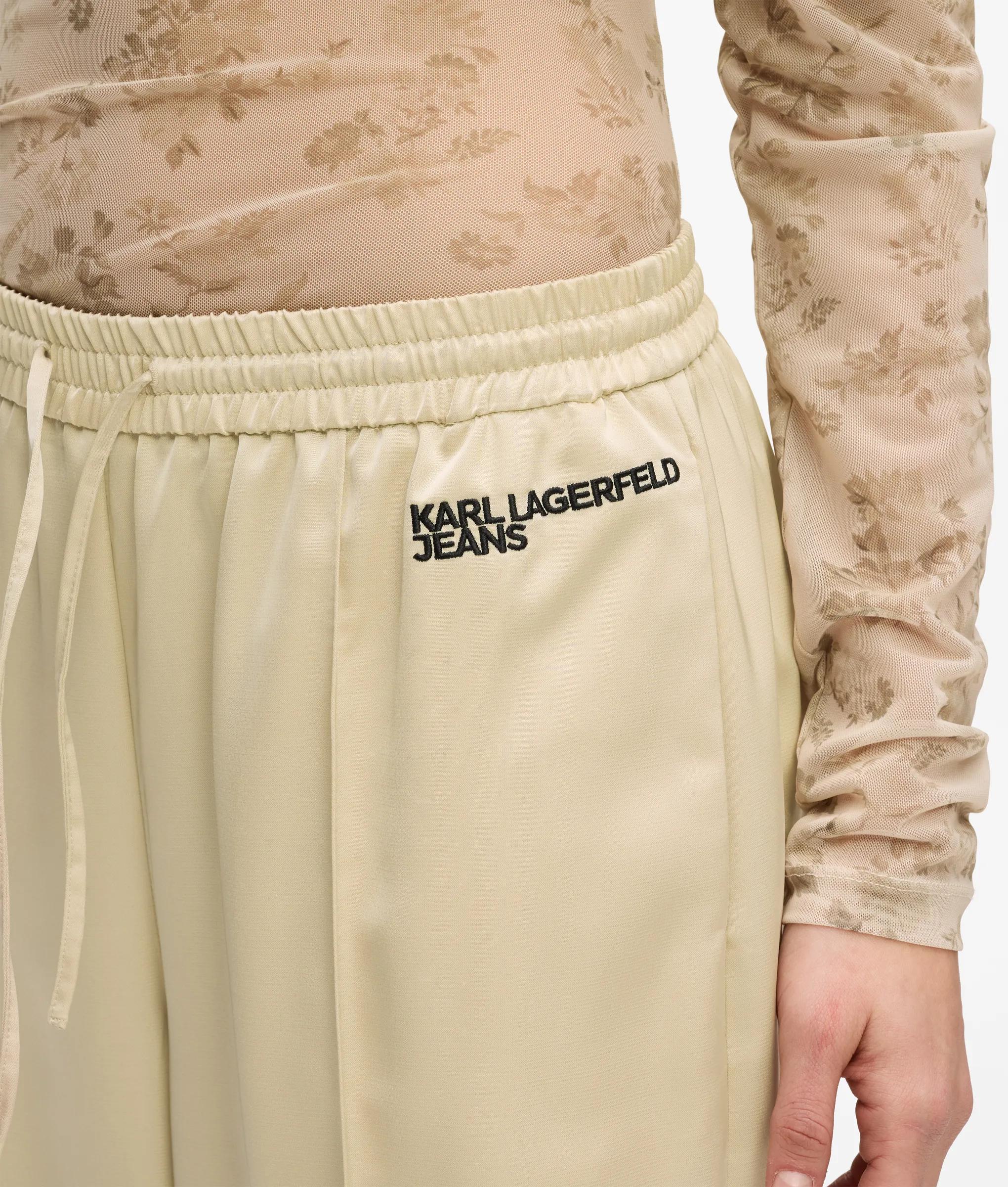 Pantalon large en satin
