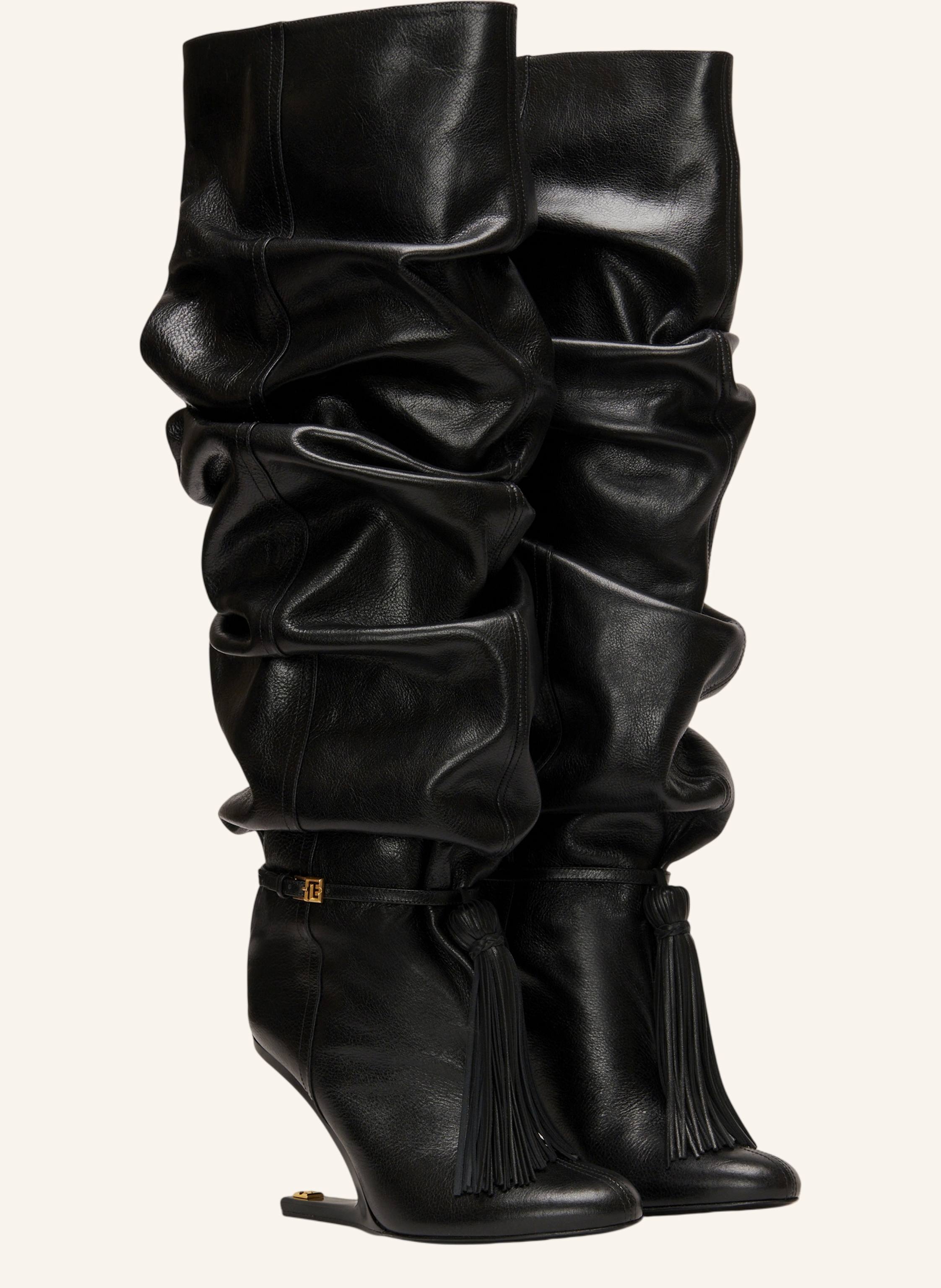BALMAIN No Wedge Overknee-Stiefel mit Bommel aus texturiertem Leder