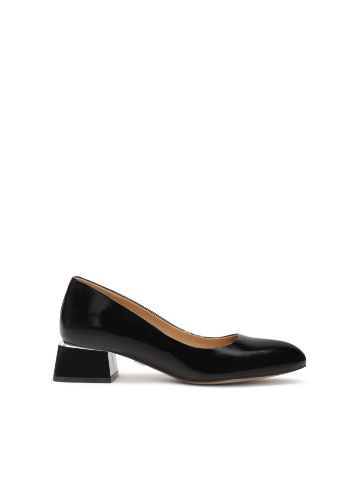 Patent leather pumps with low wide heel