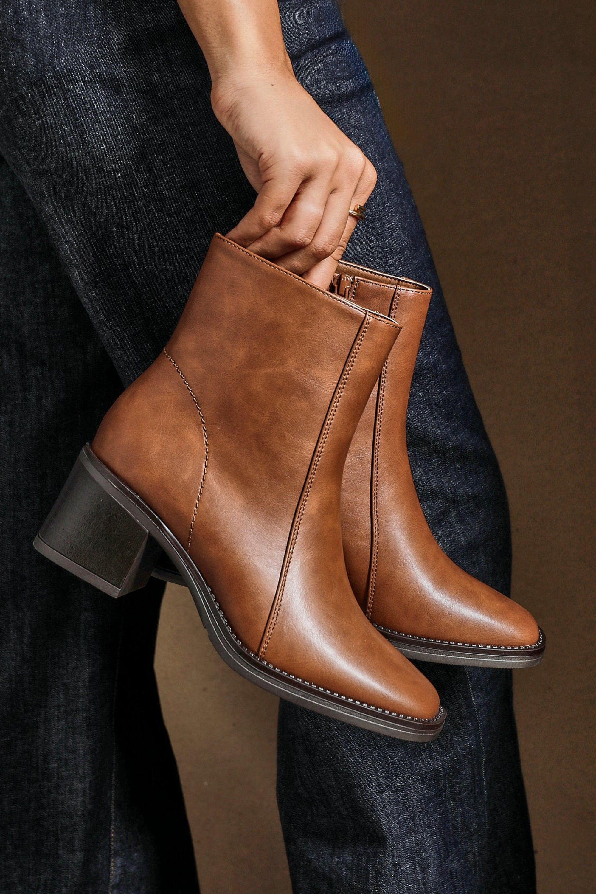 Linzi Wander Brown Faux Leather Heeled Ankle Boot