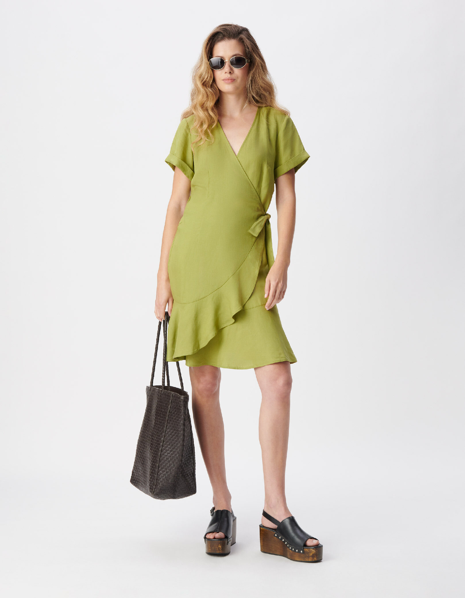 Robe courte verte forme portefeuille Femme