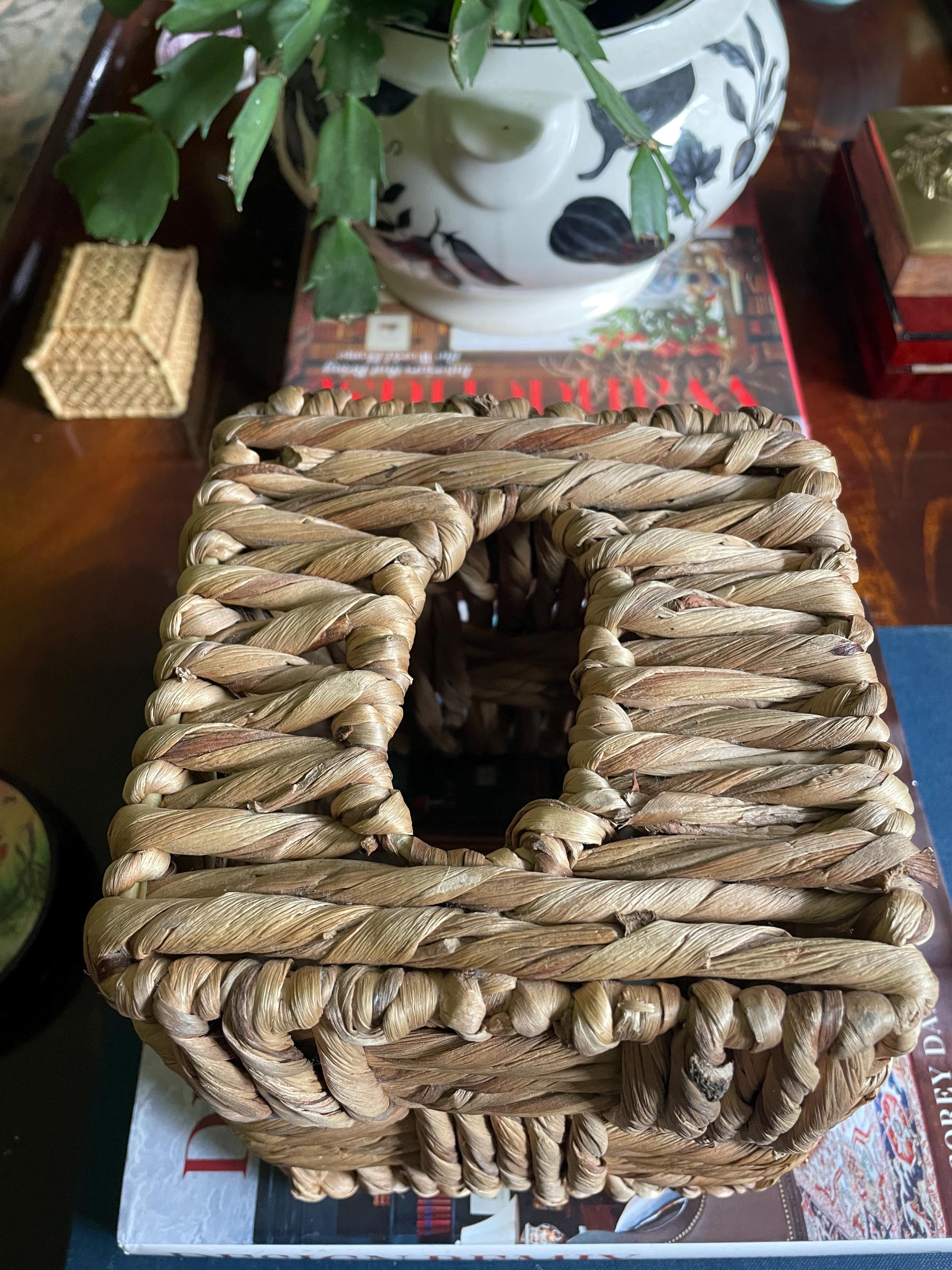 Vintage Sisal Tissue Box Cover