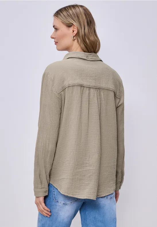 Bluse mit Hemdkragen aus Musselinstoff