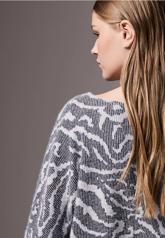 Flauschiges Shirt mit Muster