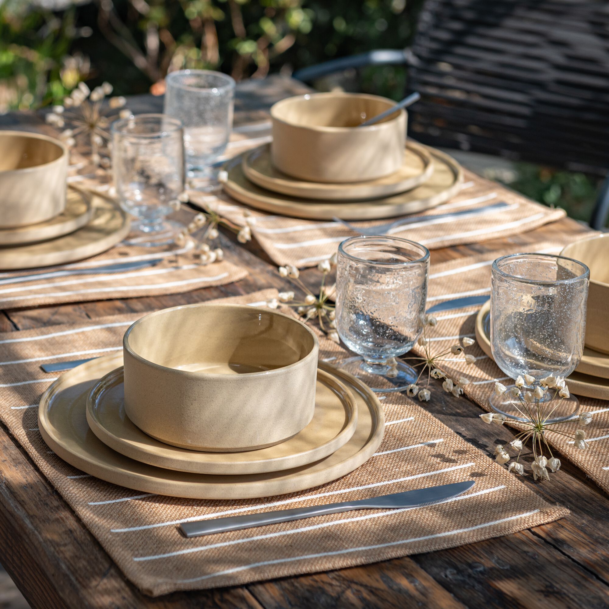 SUGITON - Assiette à dessert mouchetée en grès D20cm - beige
