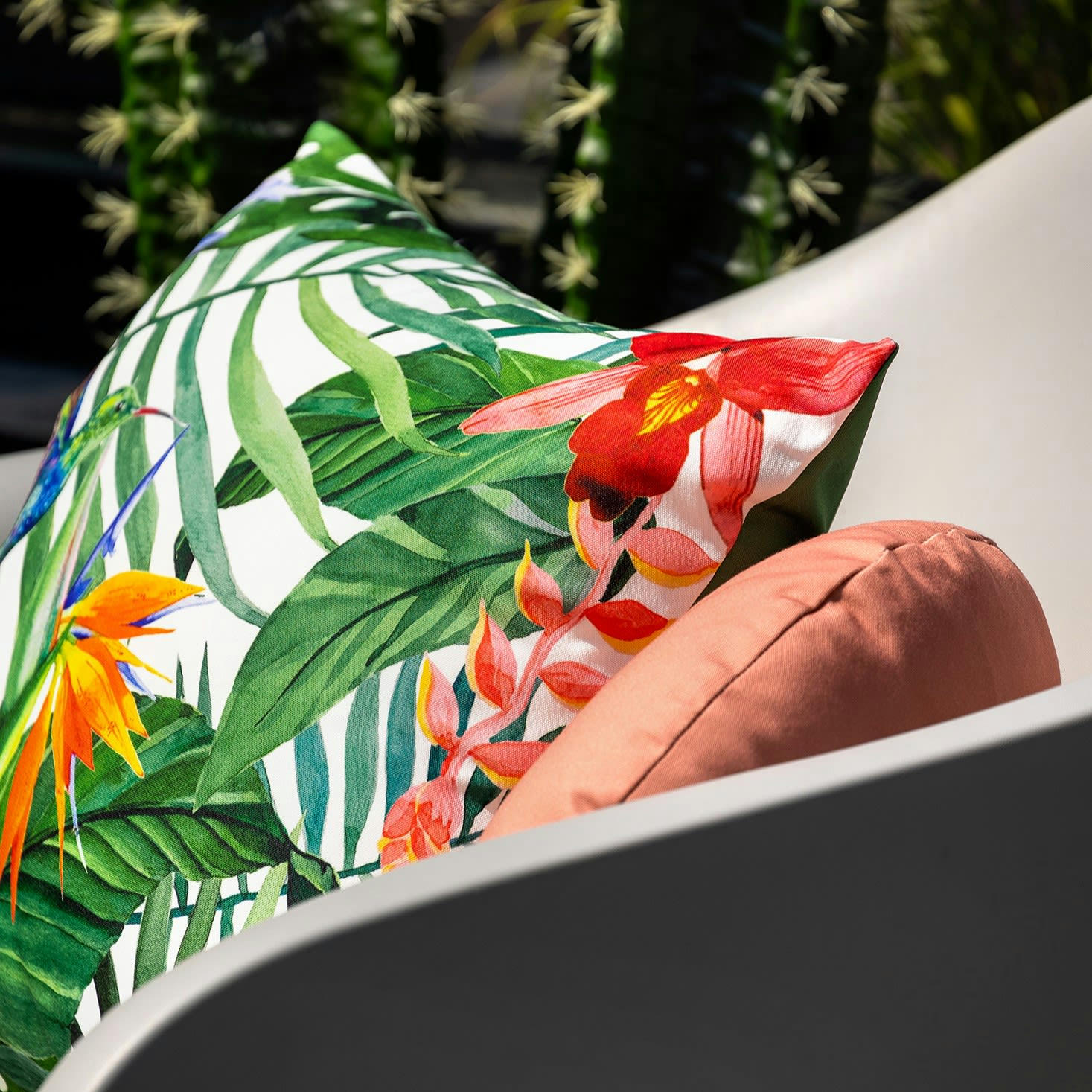 MANUEL - Coussin d'extérieur multicolore 45x45 cm avec motif fleuri