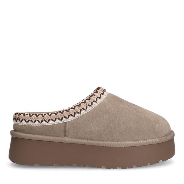 Beige suède instappers met wol