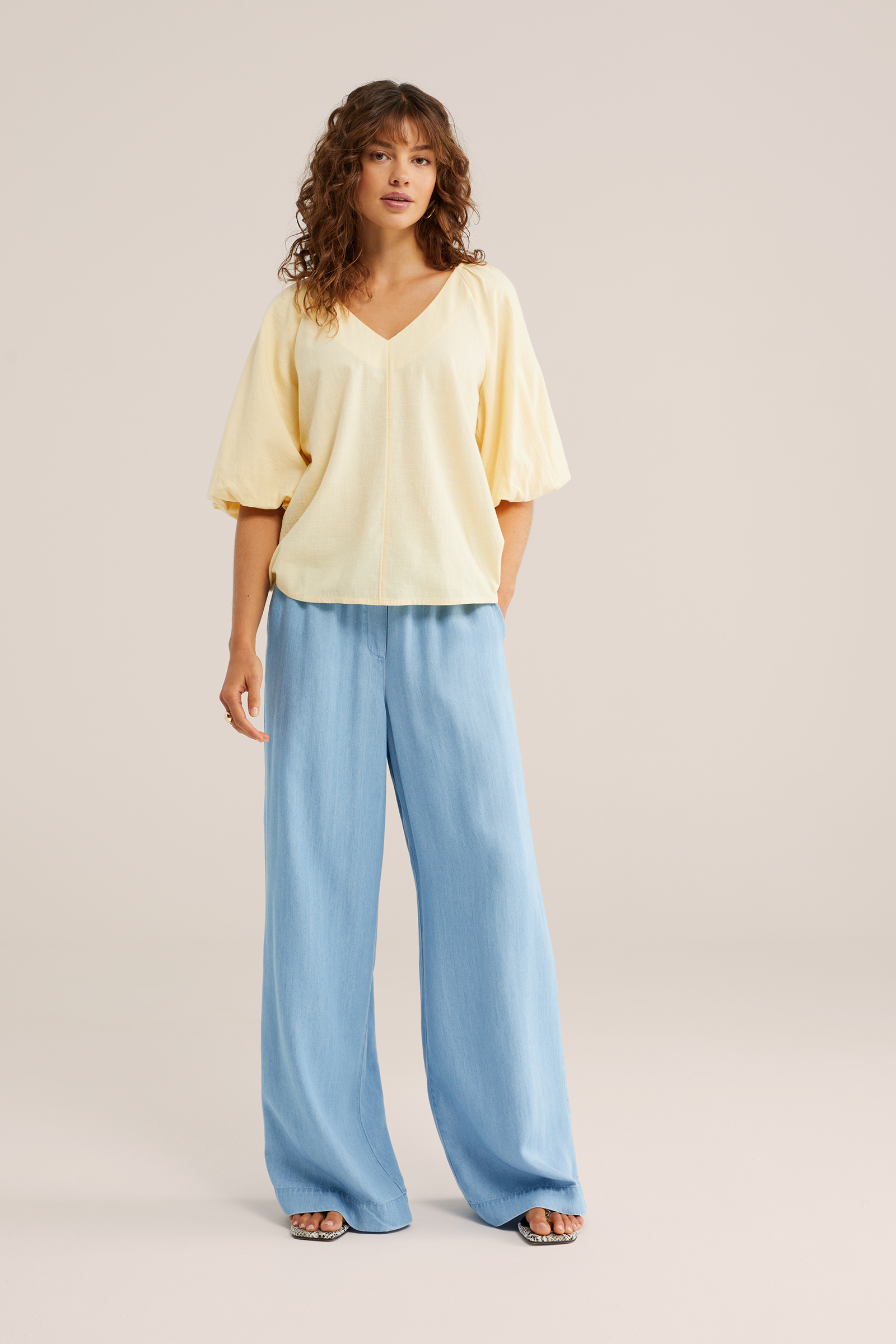 Dames top met ballonmouwen