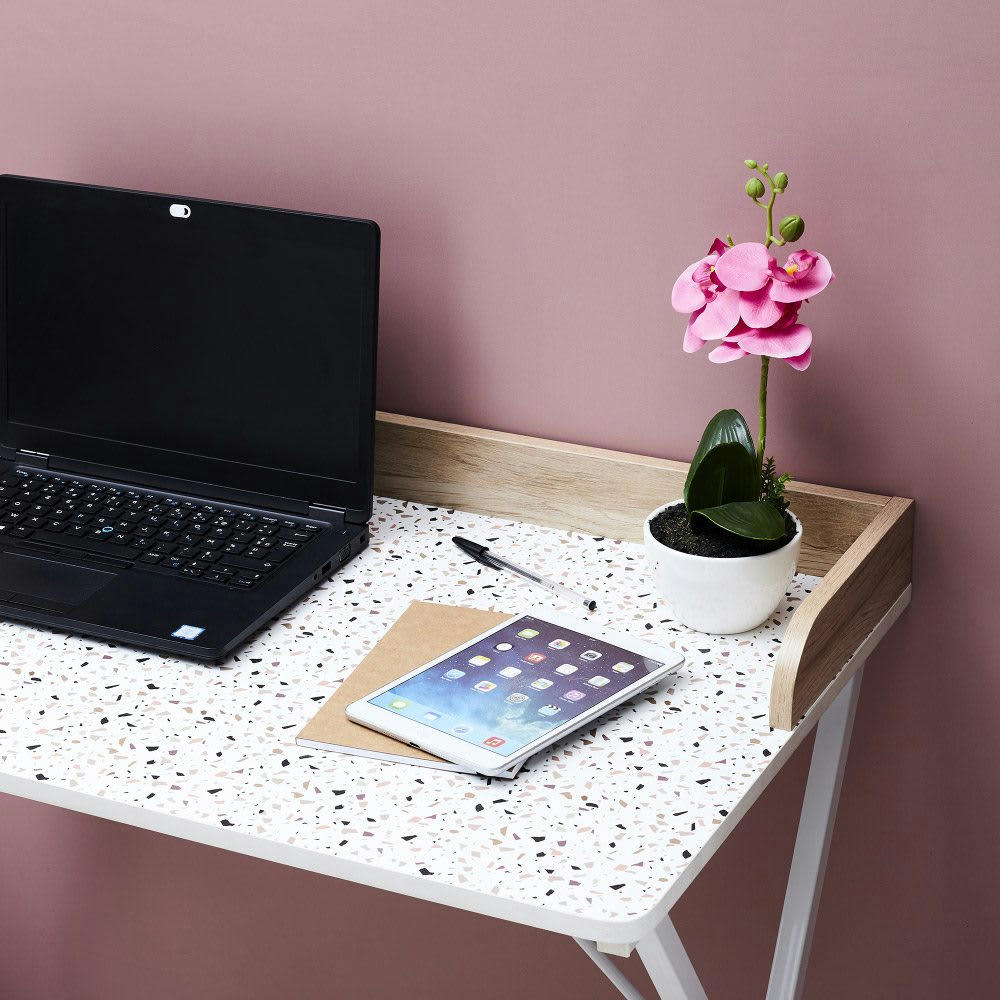 - Bureau terrazzo rose