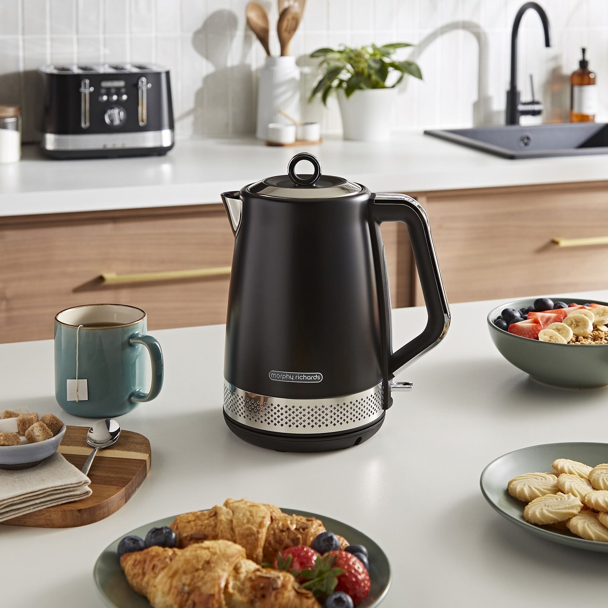 Morphy Richards Illumination Jug Kettle