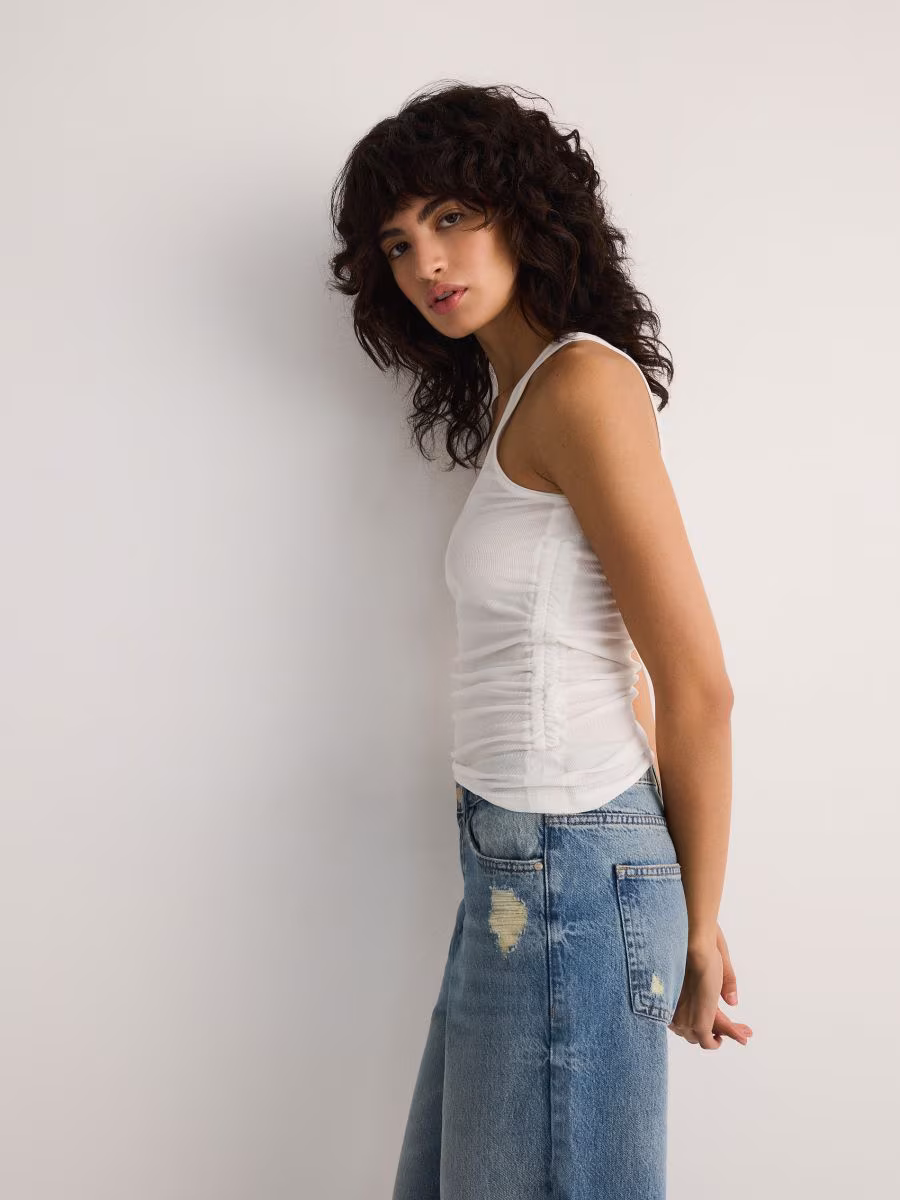 Modal Rich Top