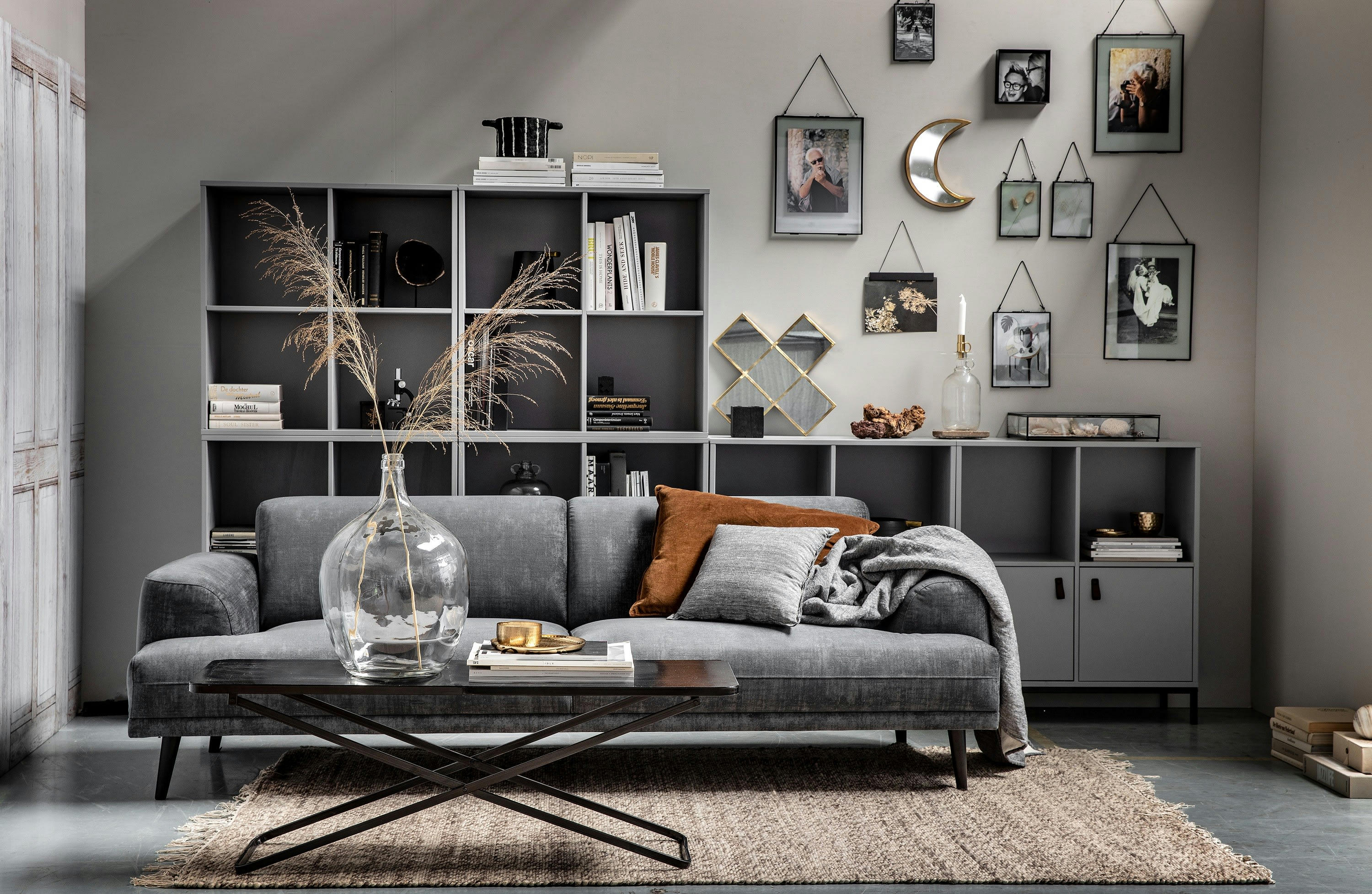 INCL - Cabinet 2 portes en bois gris