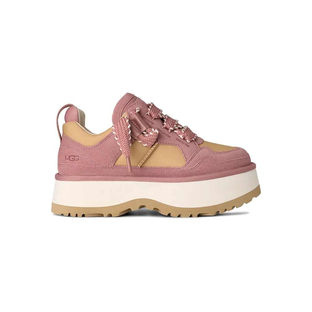 UGG Astromel