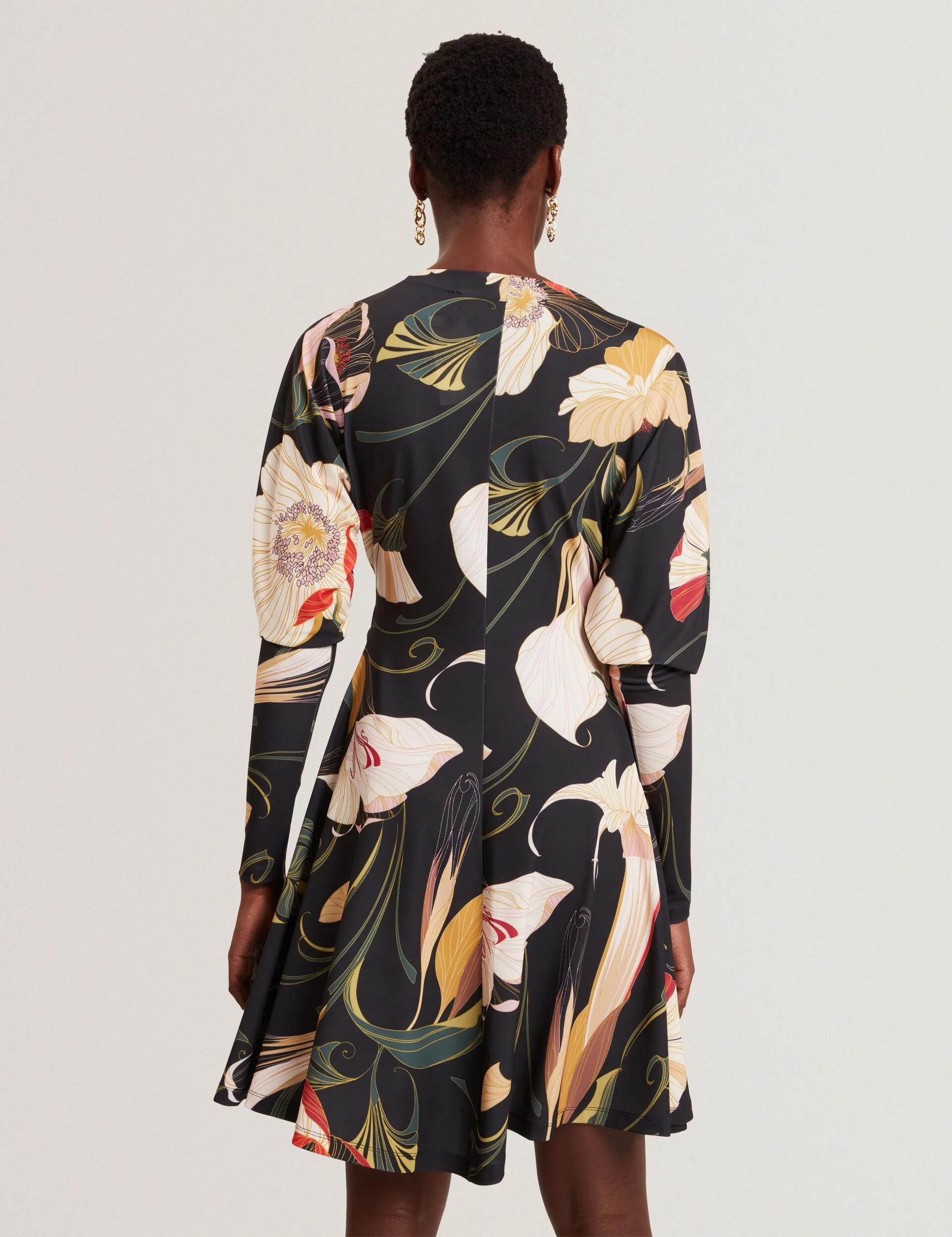 LAZIRA | BLACK