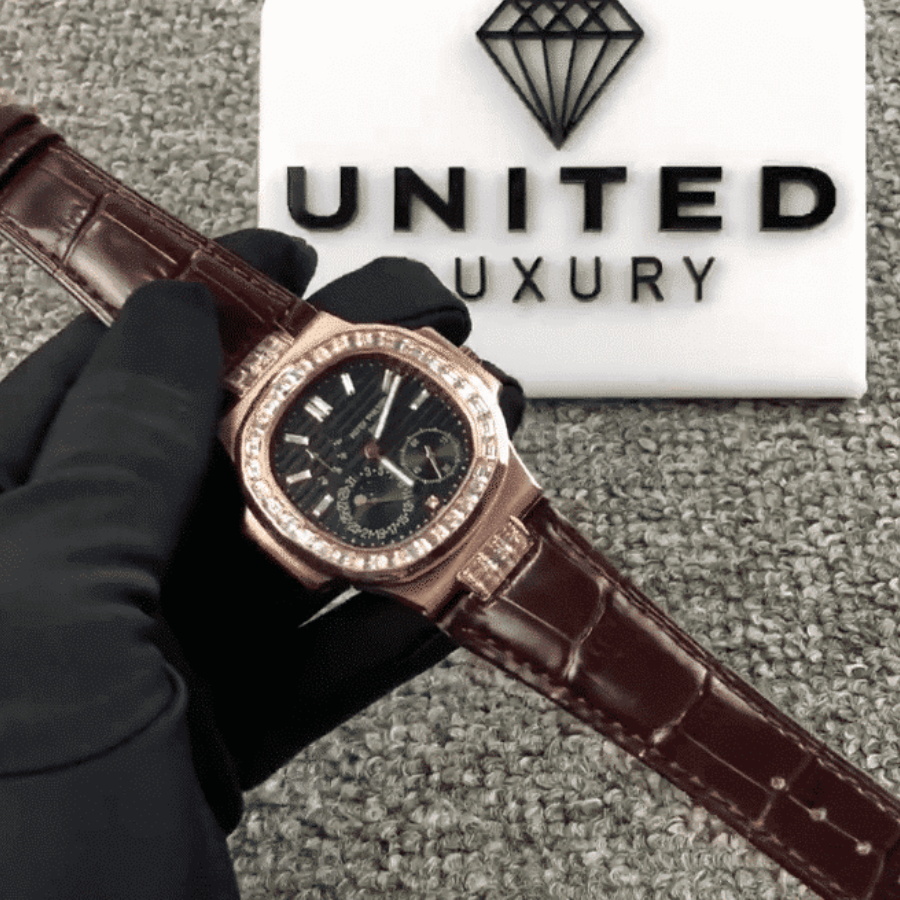 Patek Philippe Nautilus 5724 “Baguette Diamonds” 1:1 Clone Edition
