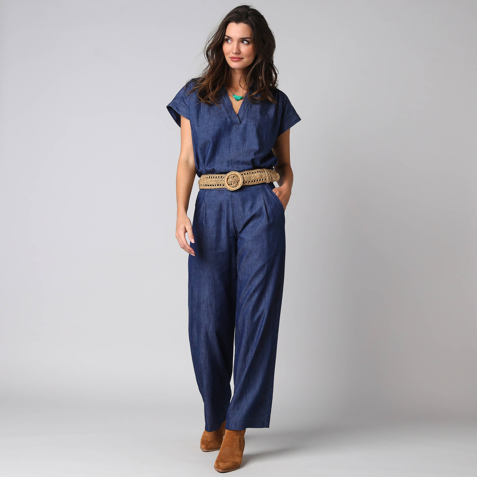 Blouse col V manches courtes denim léger