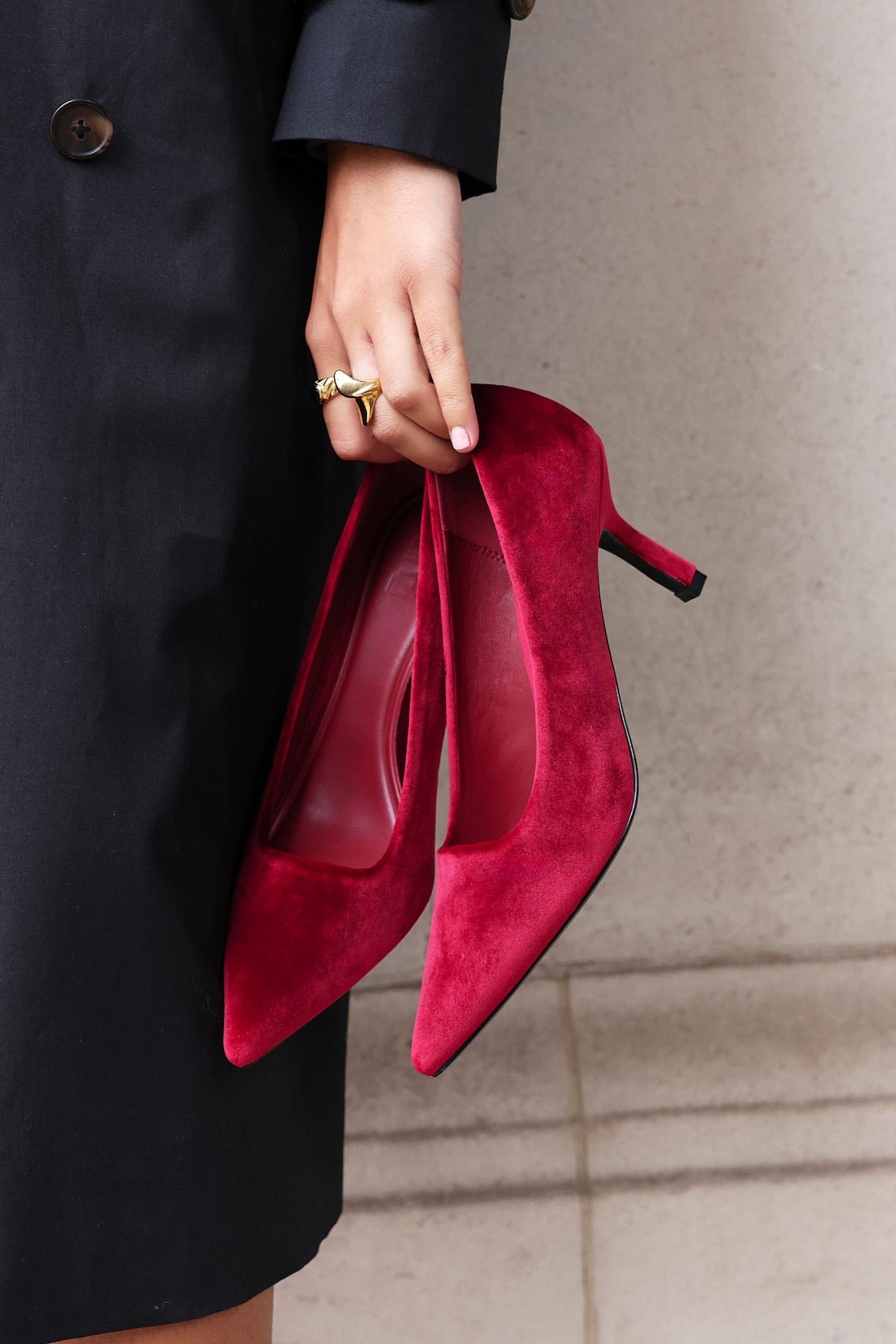 Linzi Kat Burgundy Velvet Classic Court Heels