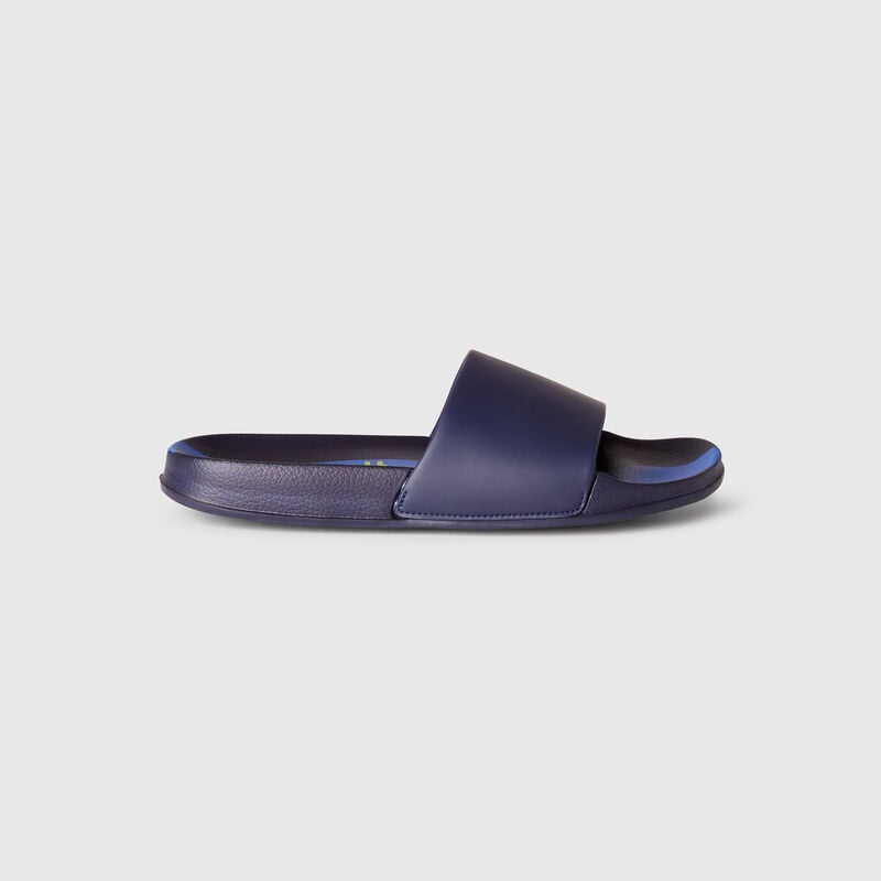 Slippers with logo