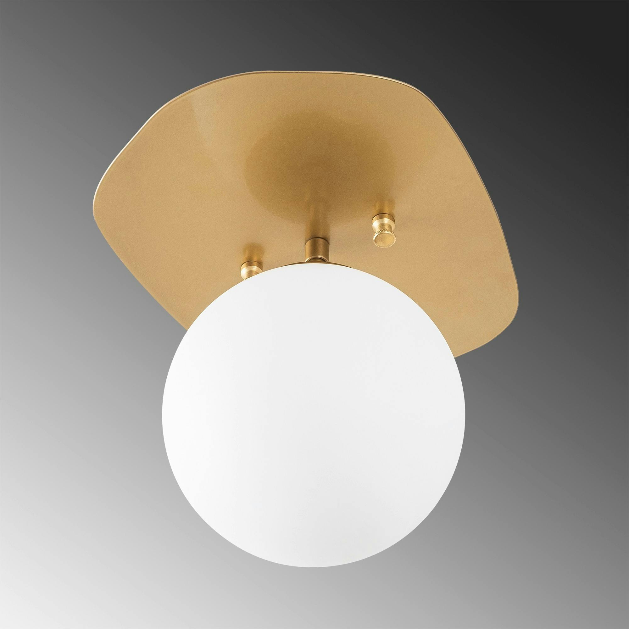 Plafonnier globe – finition dorée chic SIERRE