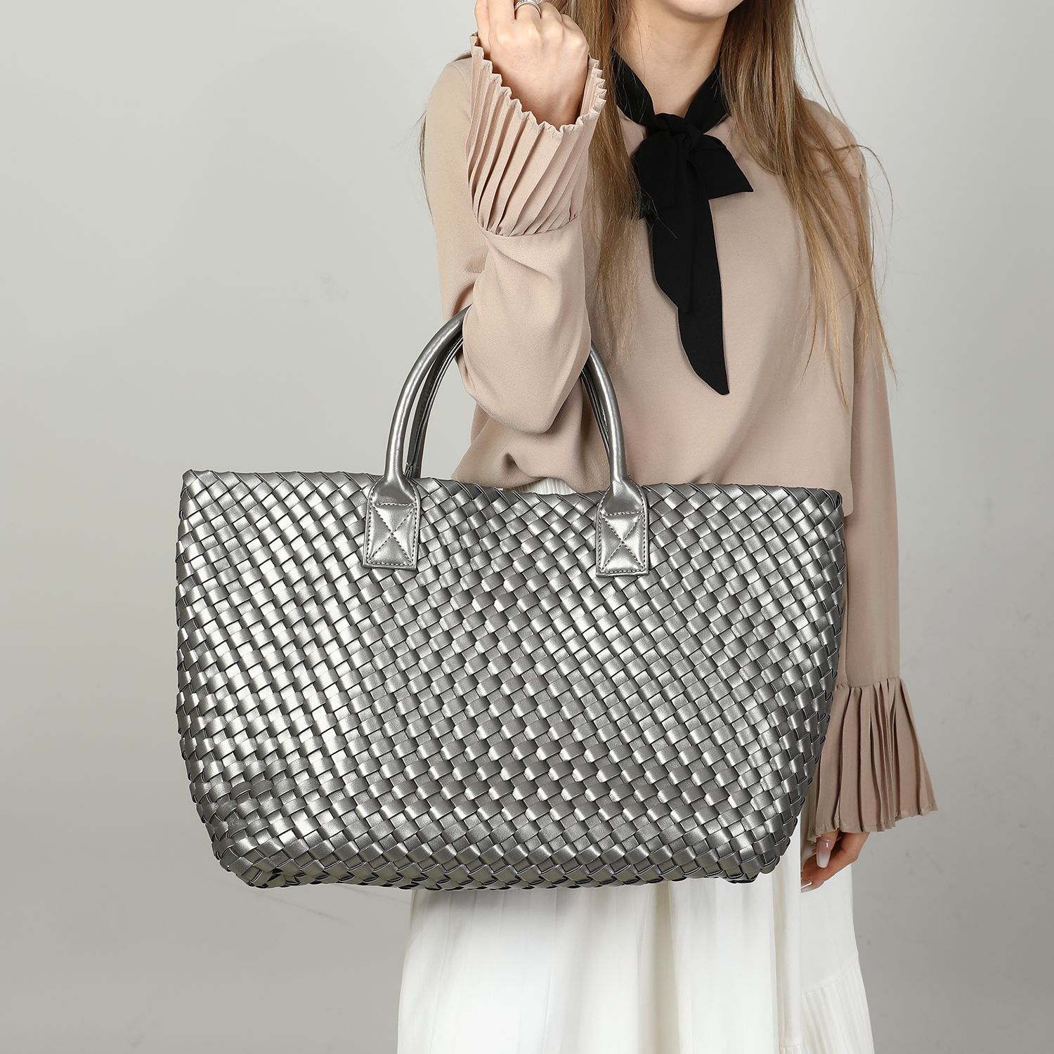 PEACH ACCESSORIES Luxury Woven Tote Handbag with Purse Bag