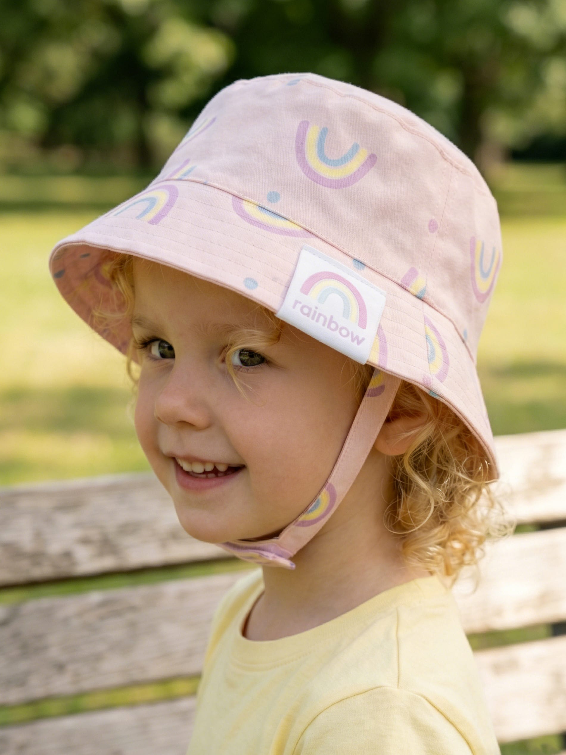 Bawełniany bucket hat z motywem tęczy