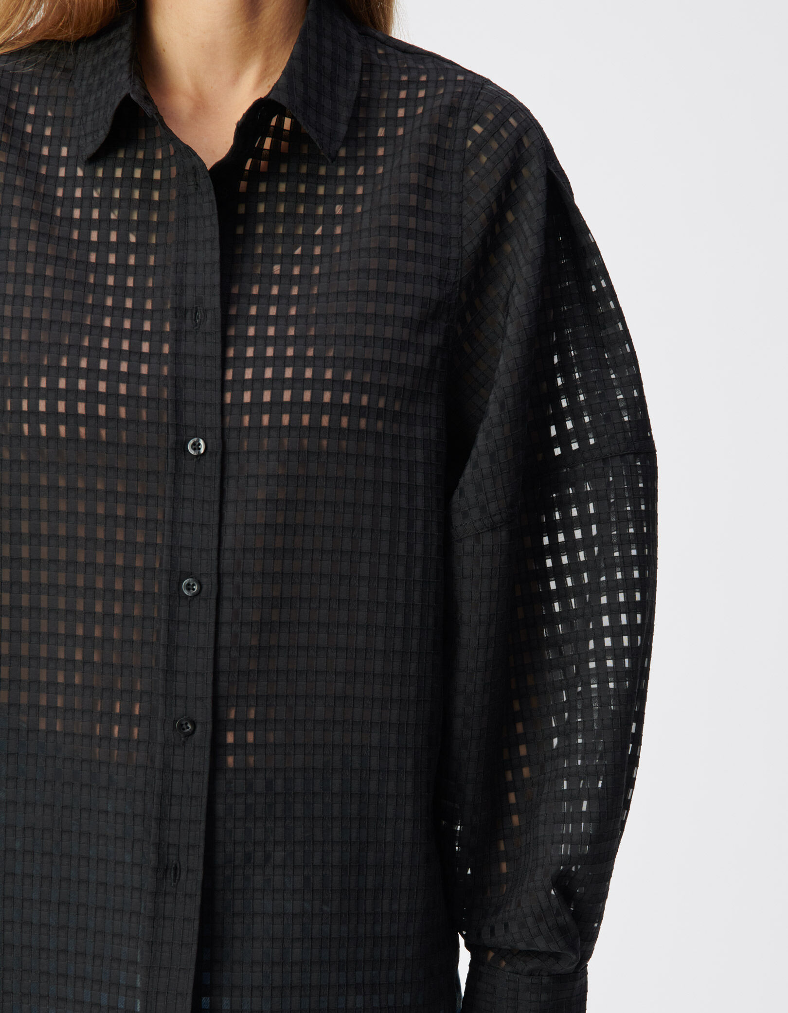 Chemise noire motif carreaux ajourés Femme