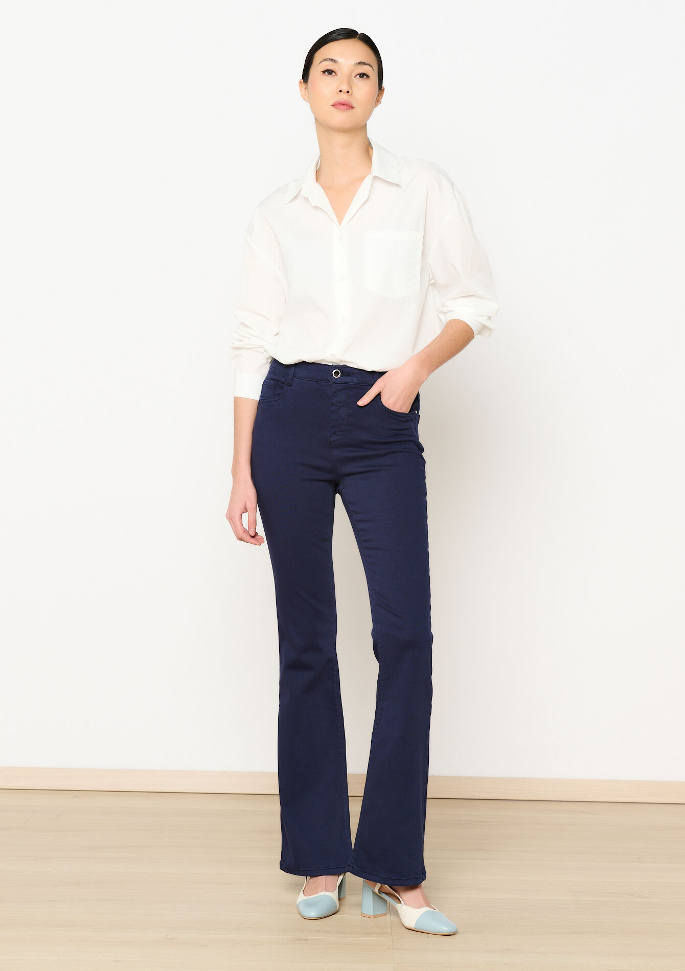 Multiple size bootcut broek