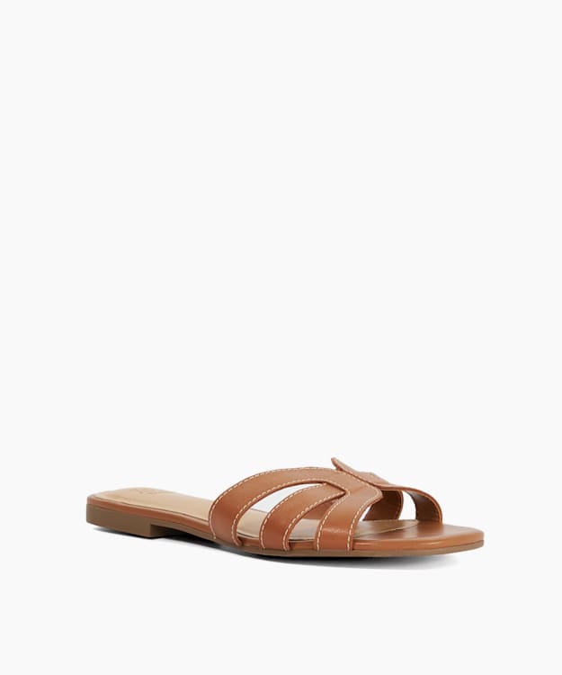 Larrissa Tan - Flat Leather Slip On Sandals