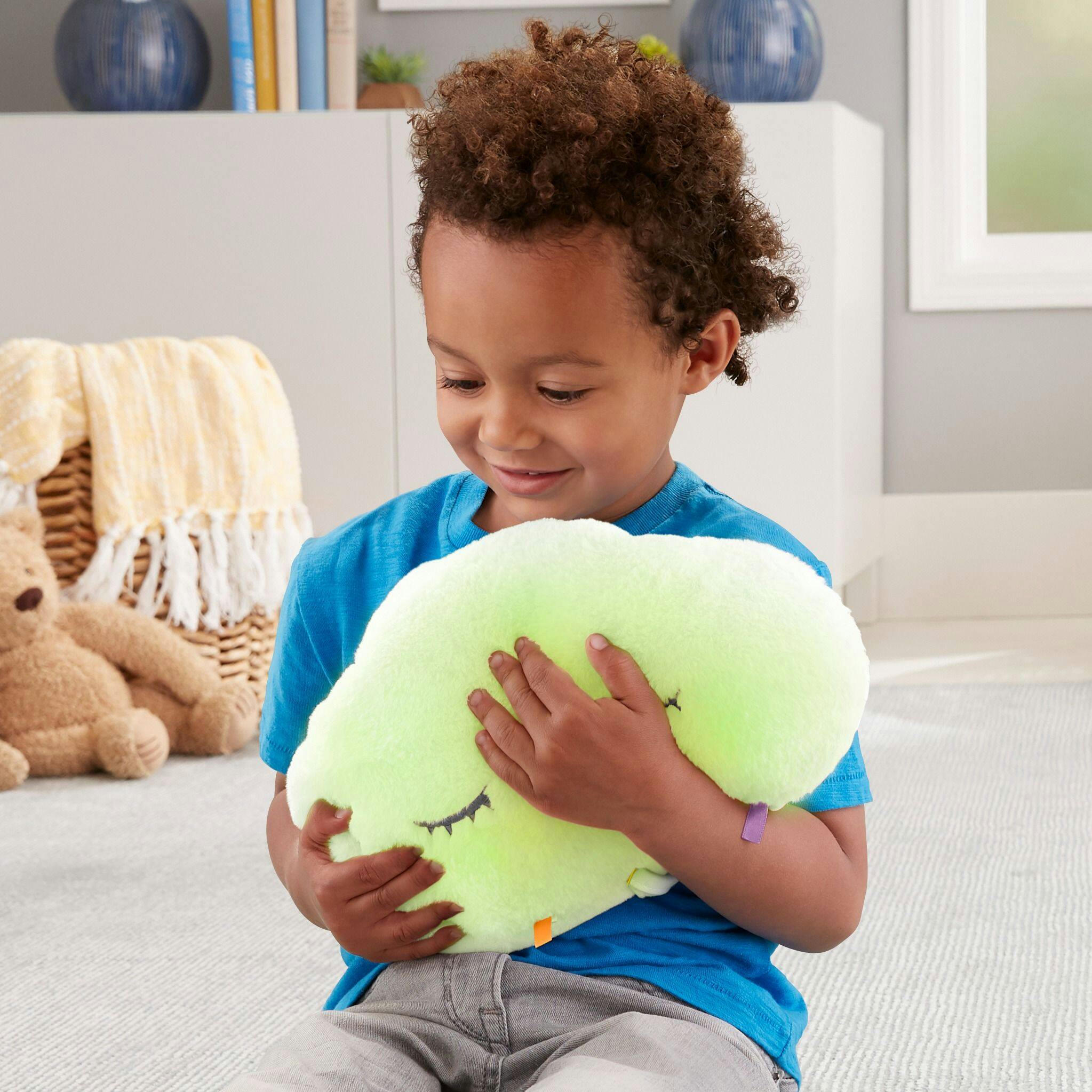 Fisher-Price® Twinkle & Cuddle Cloud Soother for Babies, Bilingual, Ages 0m+