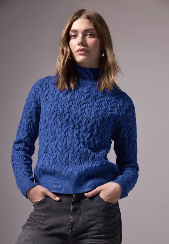 Kurzer Strickpullover