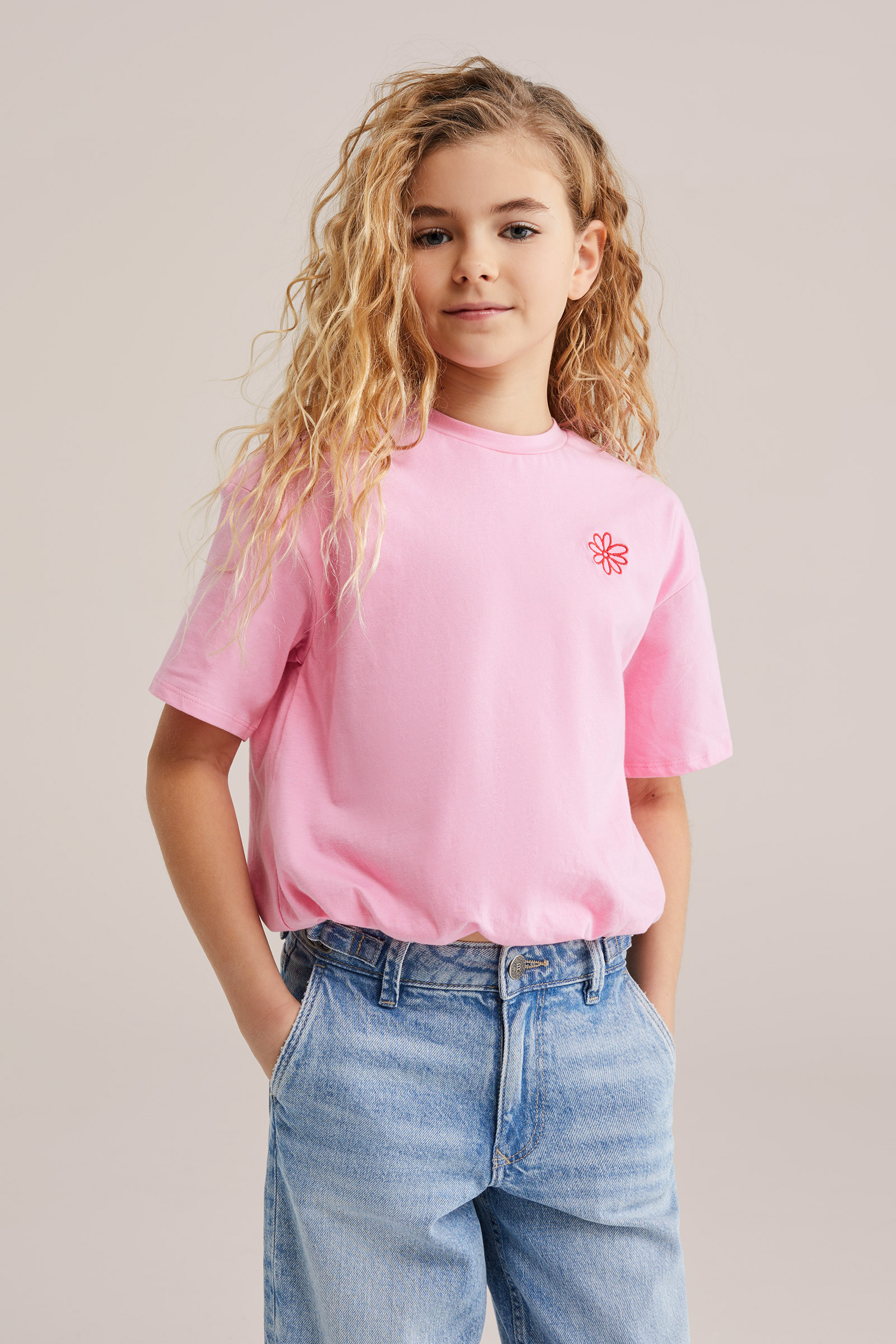 Meisjes oversized T-shirt met embroideries