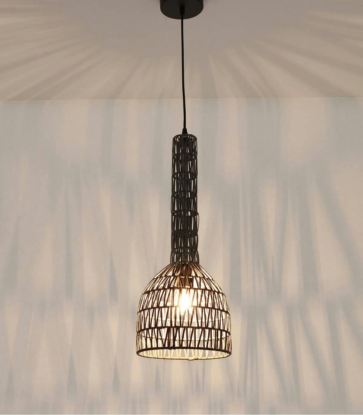 LAILA - Suspension en rotin noir d. 23 cm