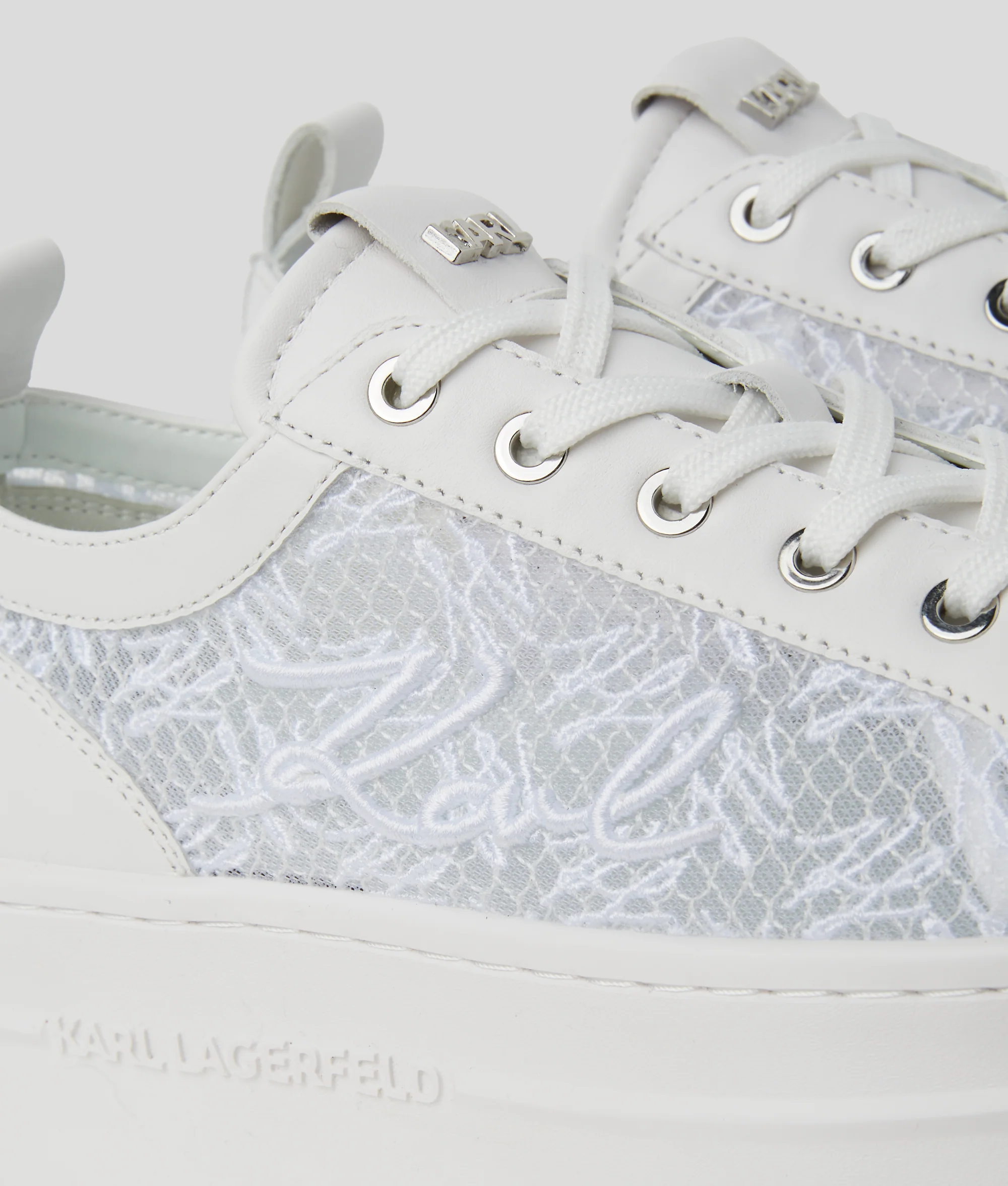 Baskets Kobe Signature