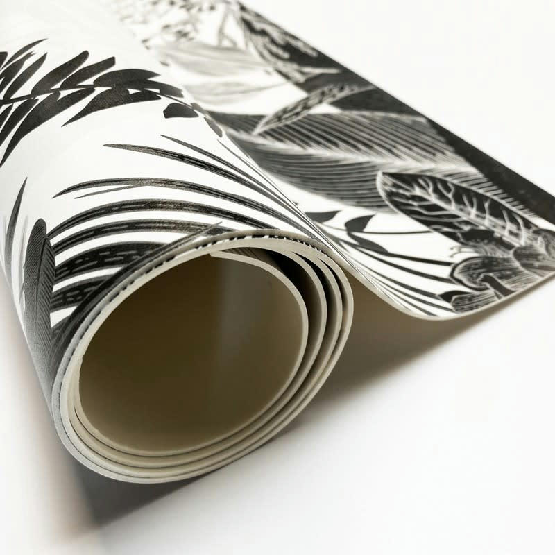 VEGETAL BLACK AND WHITE - Tapis Vinyle Large l120xH200cm Noir Feuillage