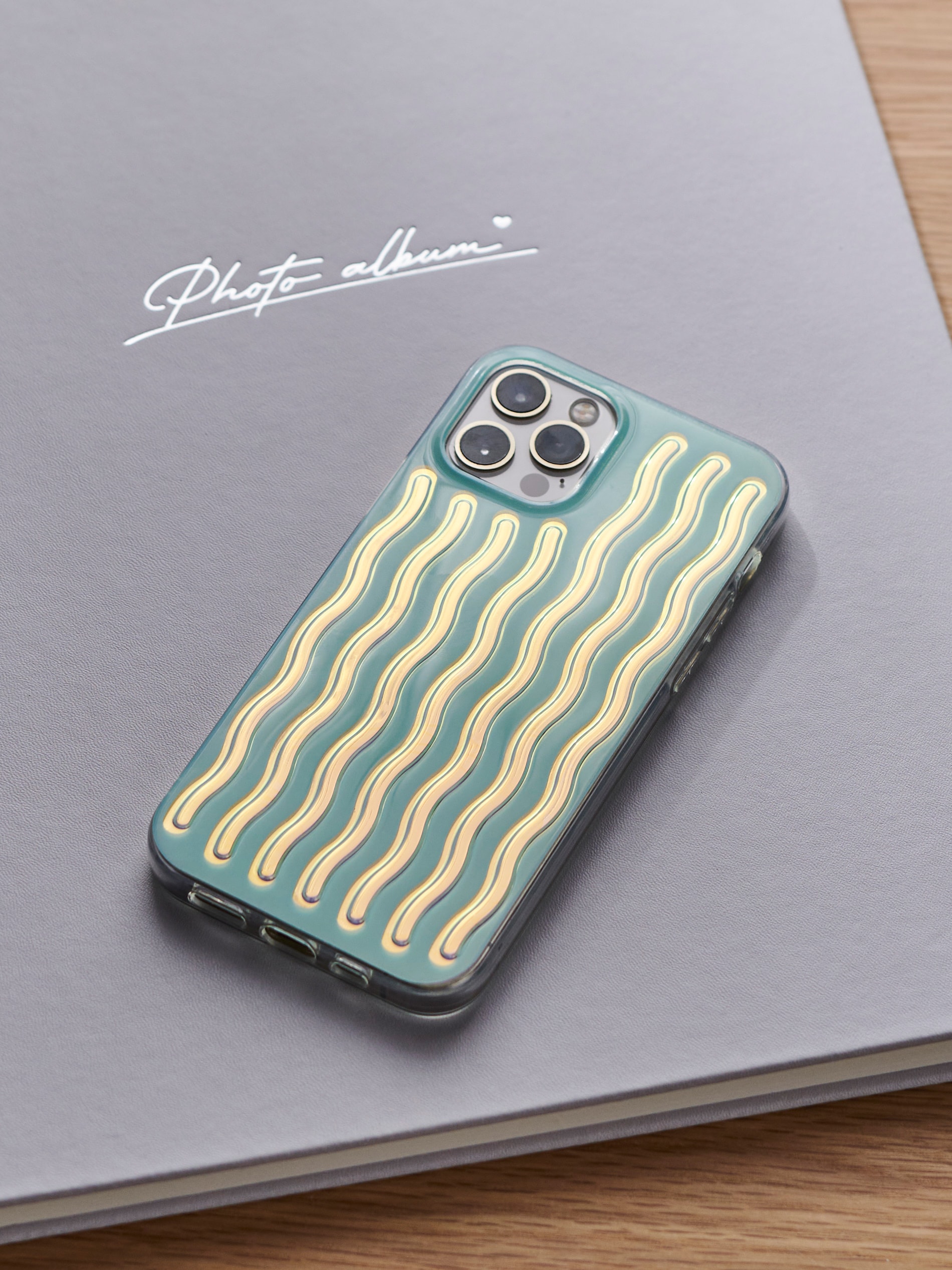 Etui na Iphone 12/12 PRO