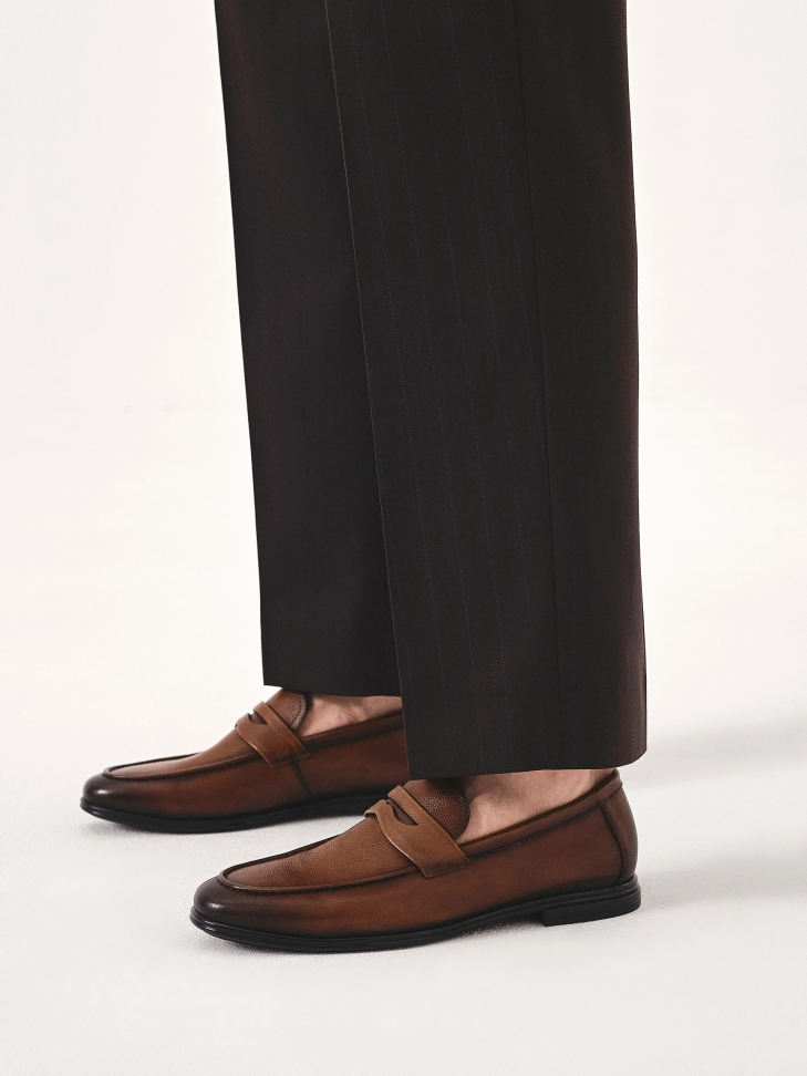 Brown shaded leather loafers
